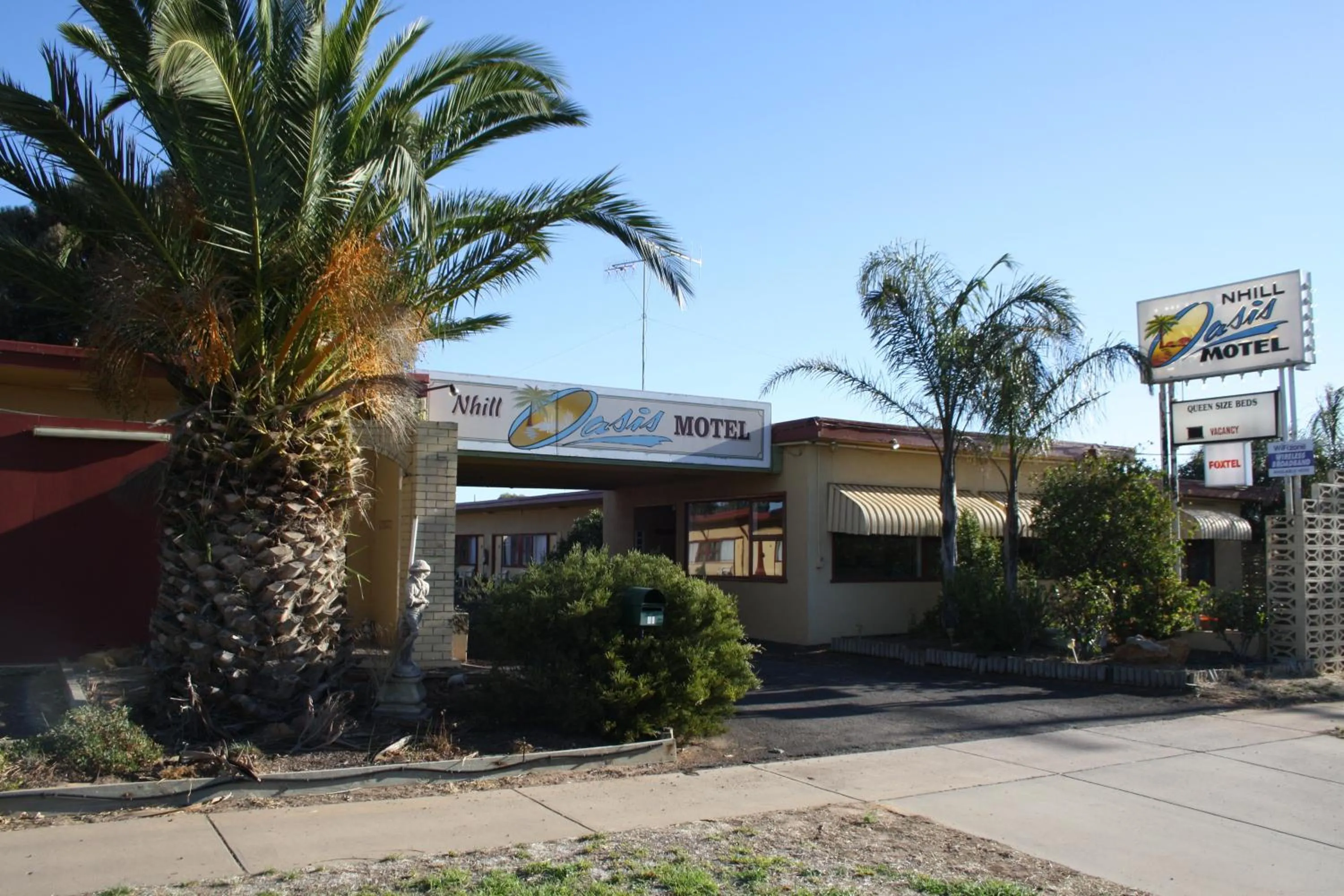 Facade/entrance in Nhill Oasis Motel