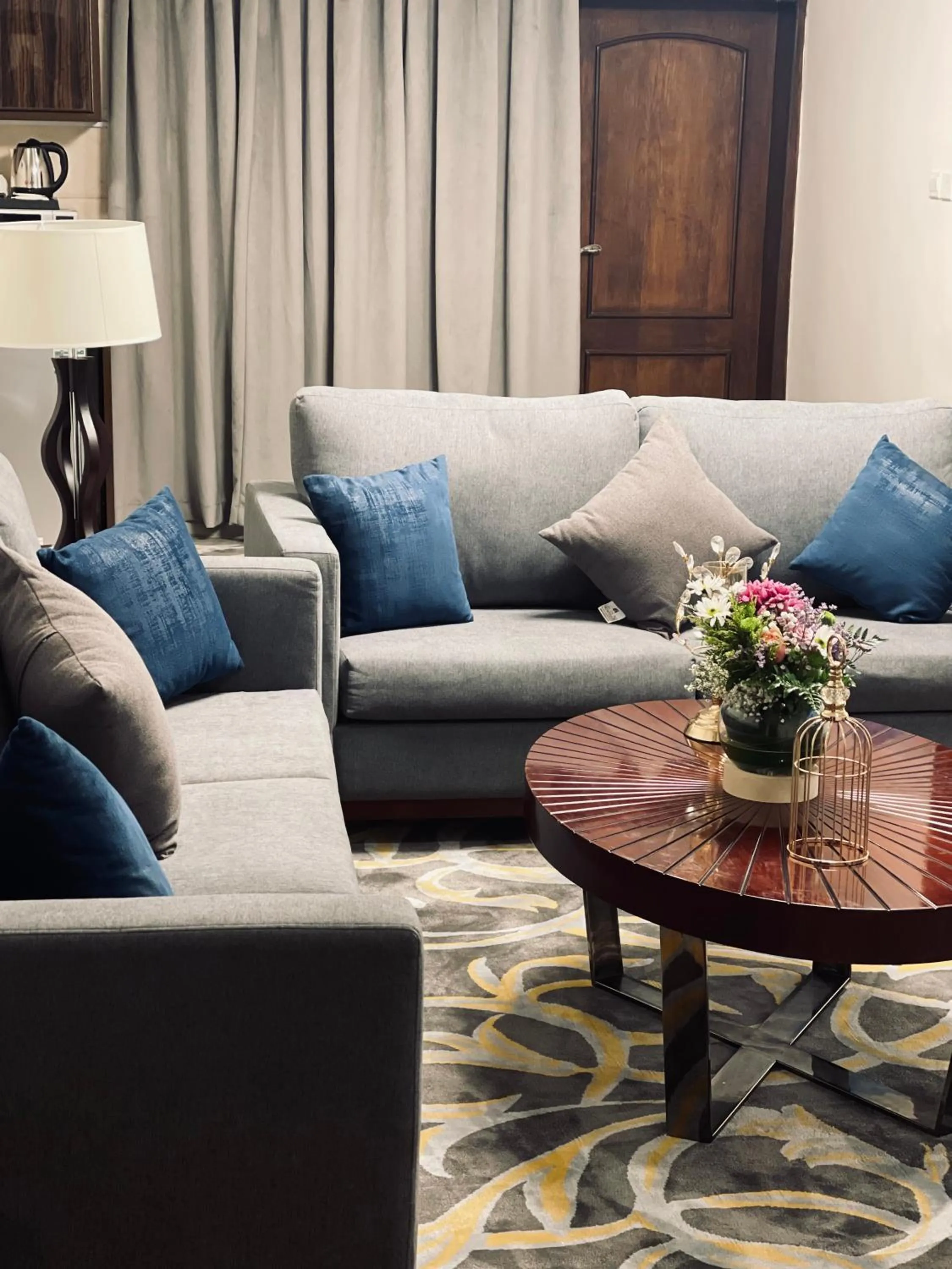 Living room in Laten Suites Prince Sultan