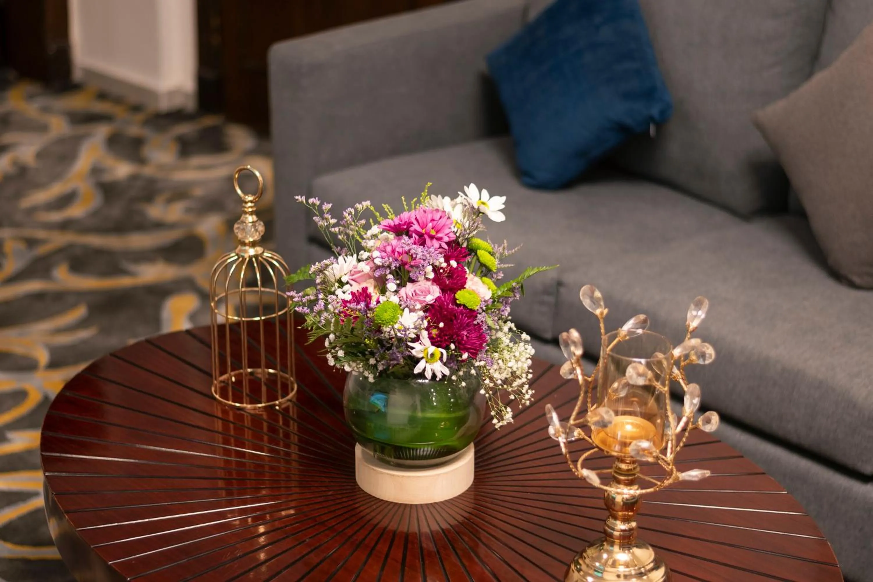 Seating area in Laten Suites Prince Sultan