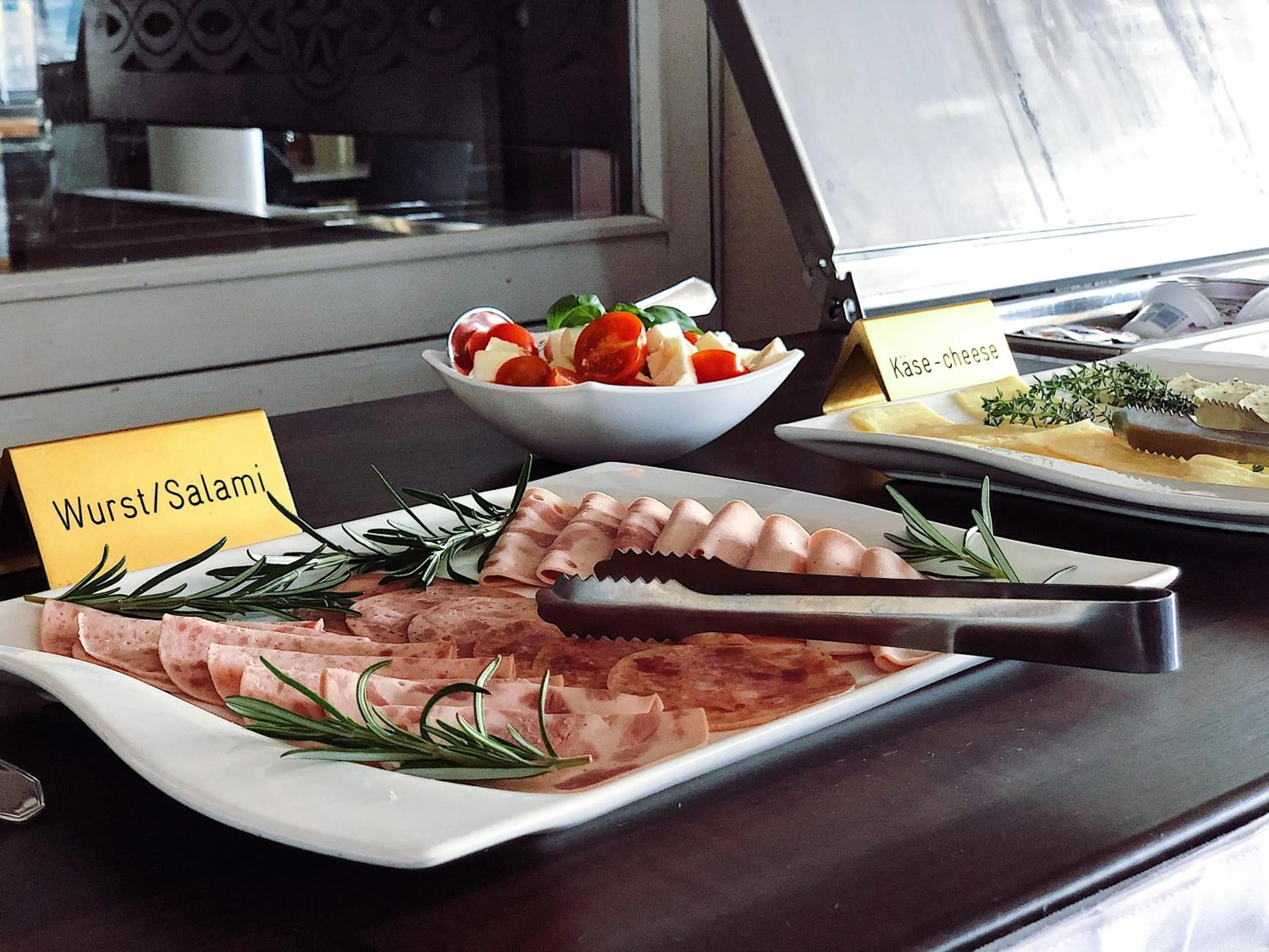 Buffet breakfast in Glashütten Hotel