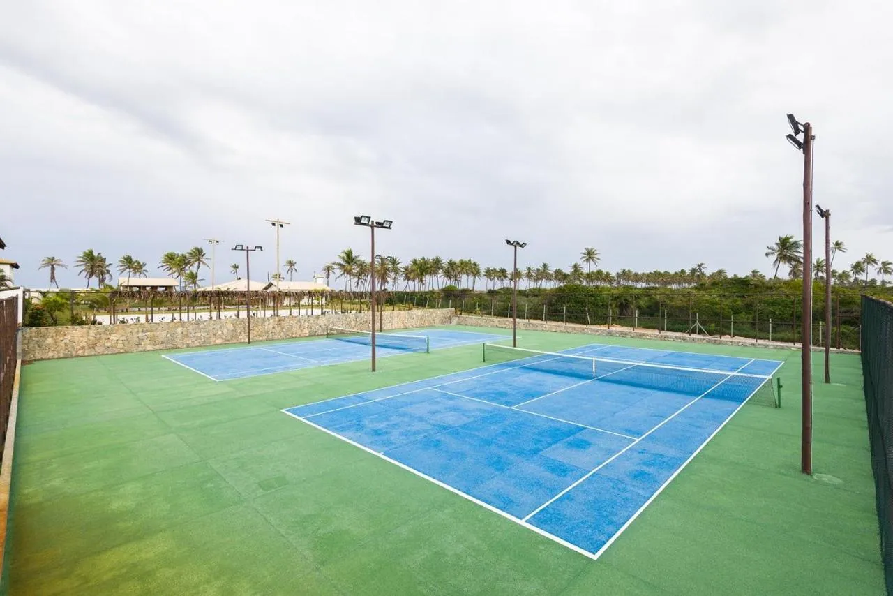 Tennis court in Tree Bies Resort