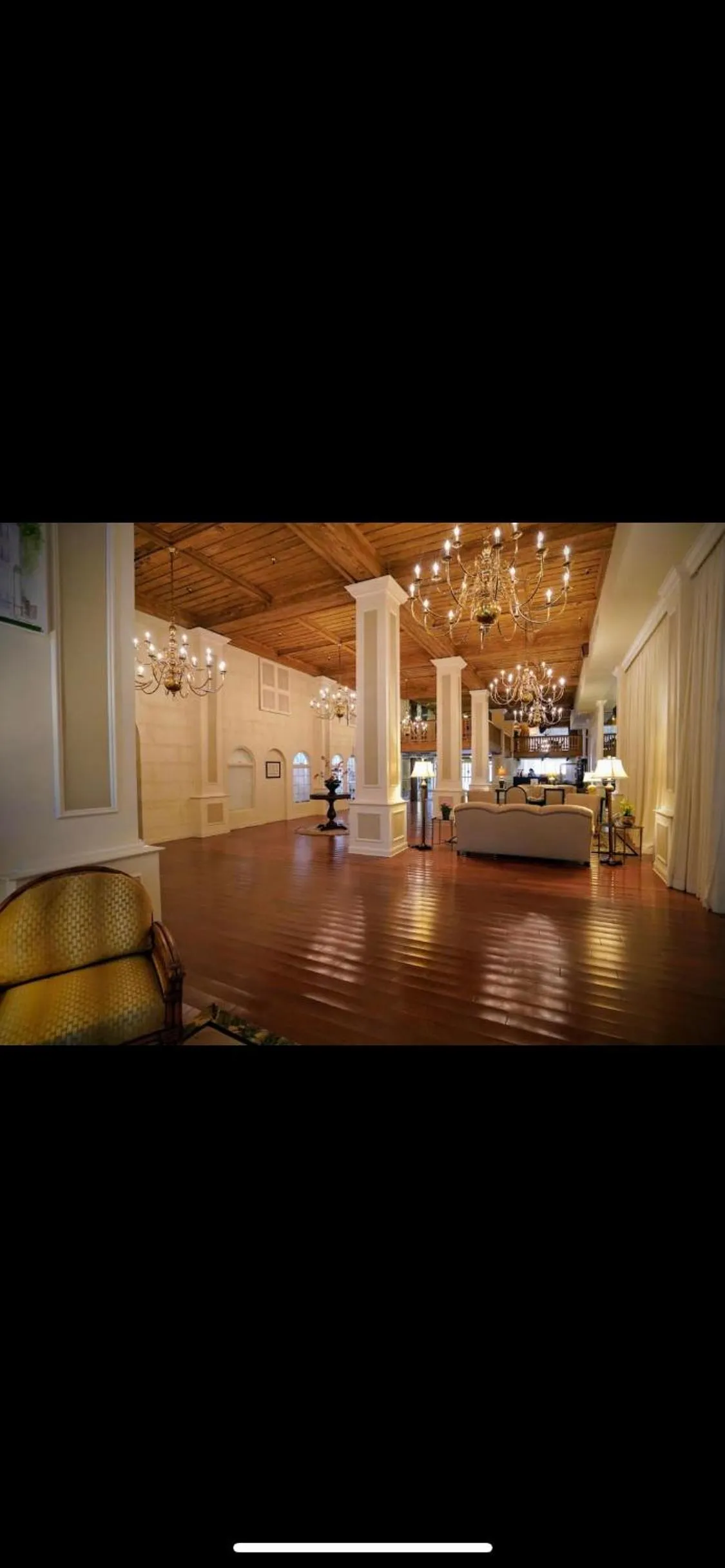 Palm Beach Hotel with Juliette Balconies! 2 blocks from beach! Historic Landmark