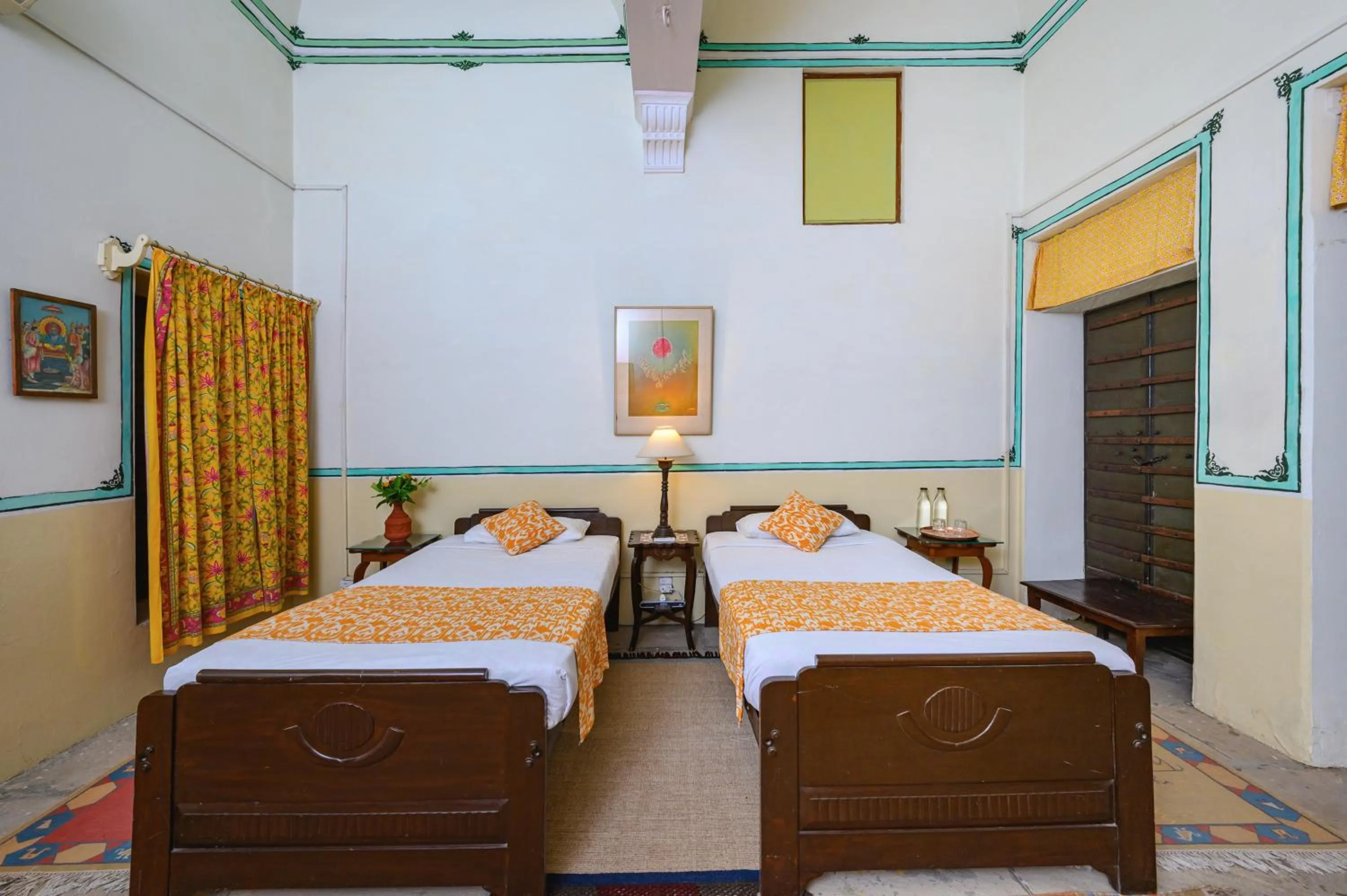 Bed in Neemrana's - Piramal Haveli