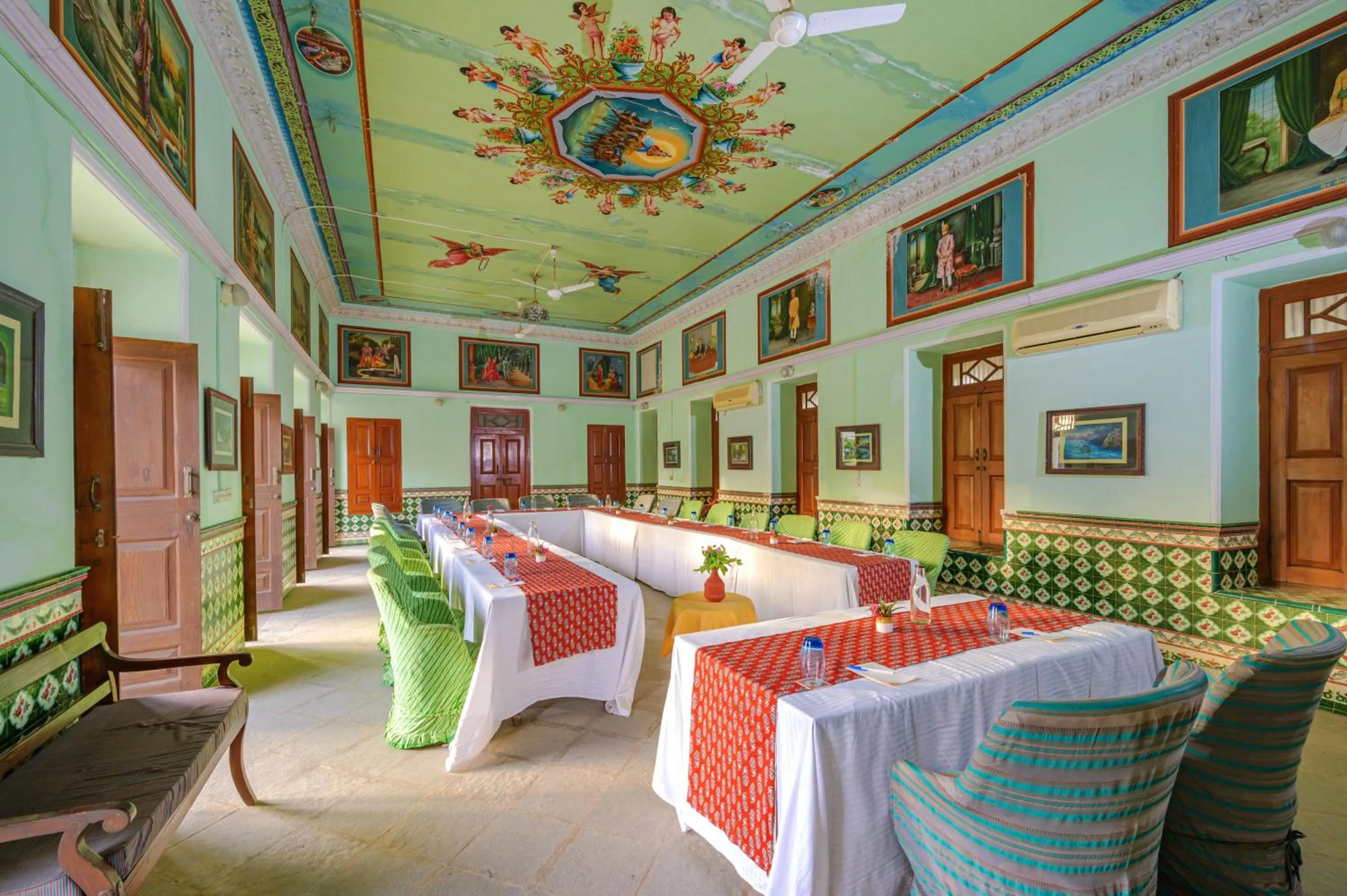 Banquet/Function facilities in Neemrana's - Piramal Haveli