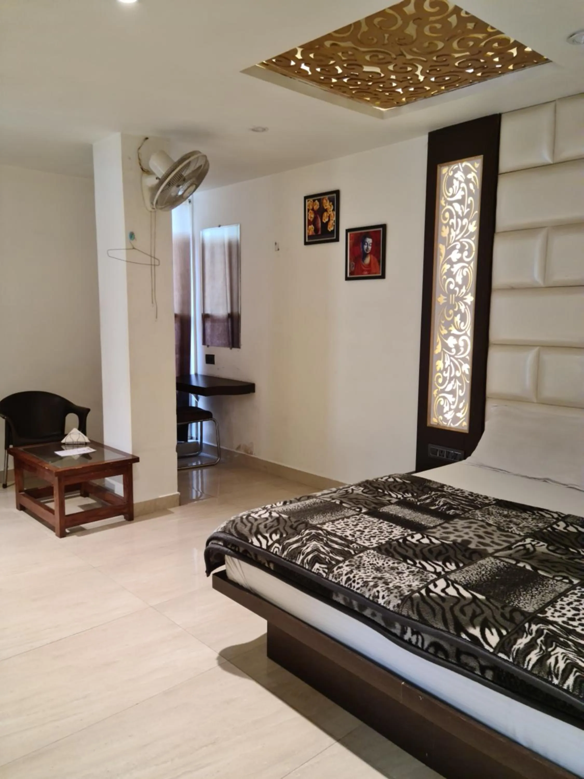 Bed in Hotel Star Inn