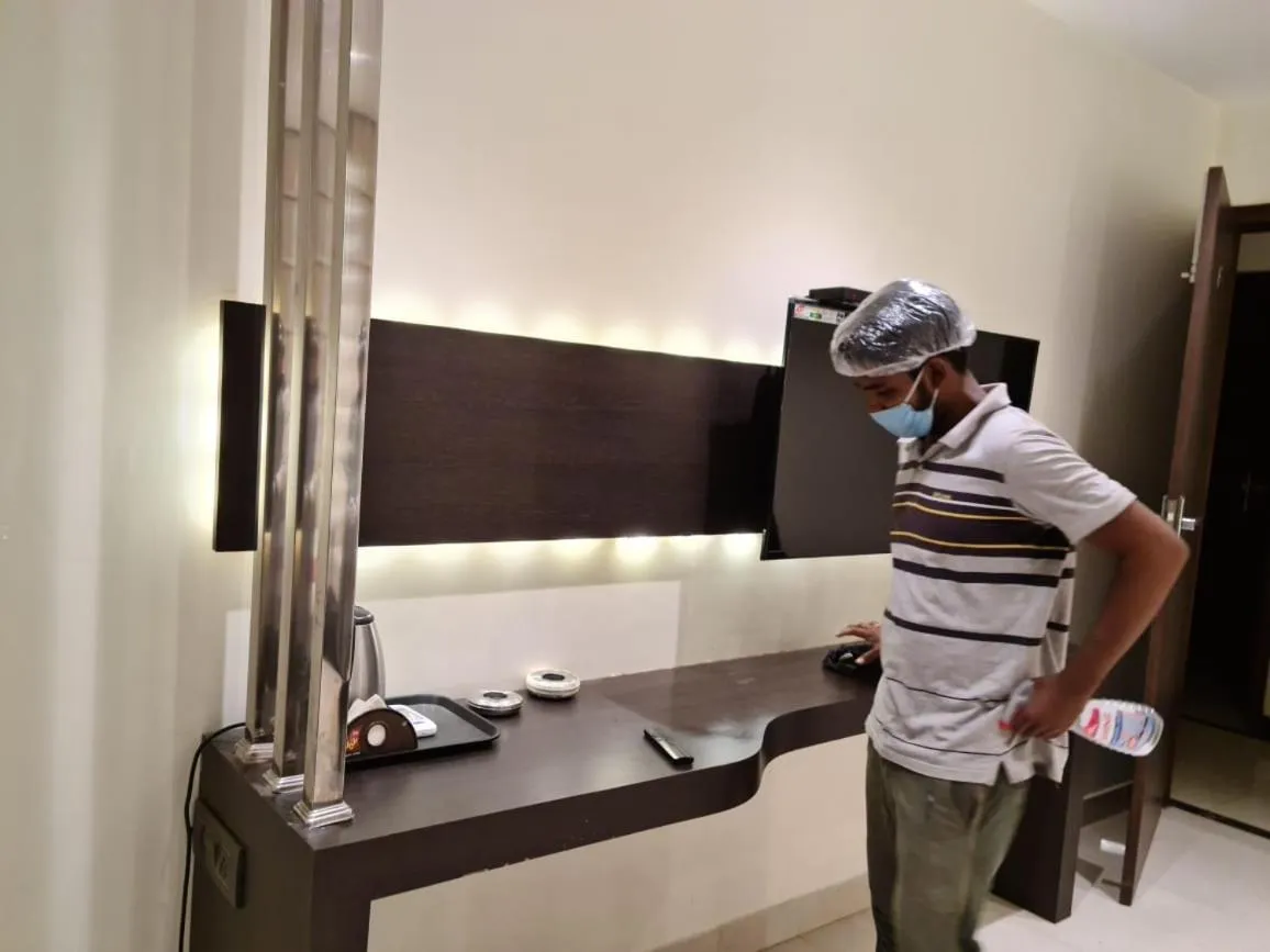 Staff in Hotel Star Inn