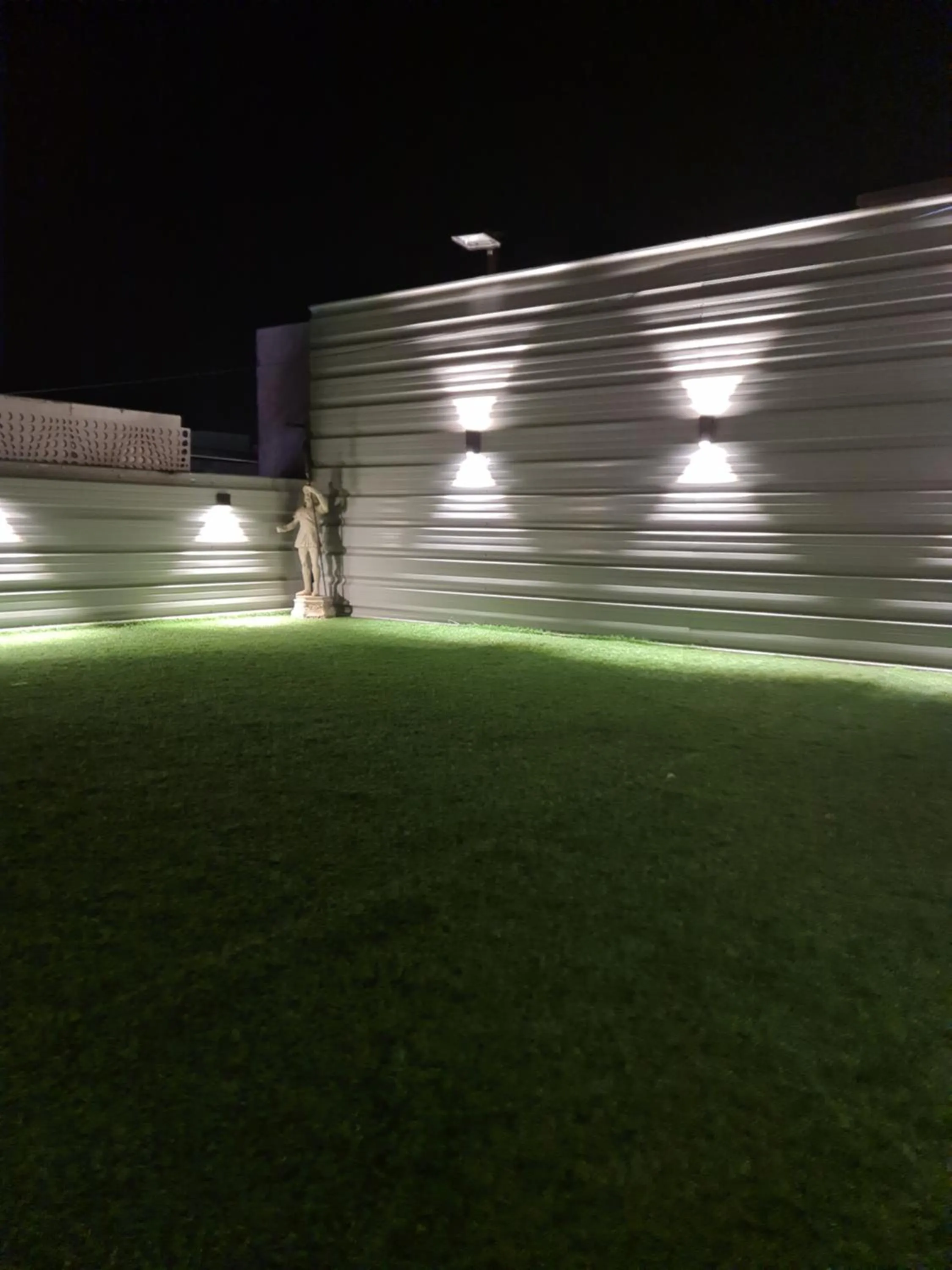 Night in Hotel Star Inn