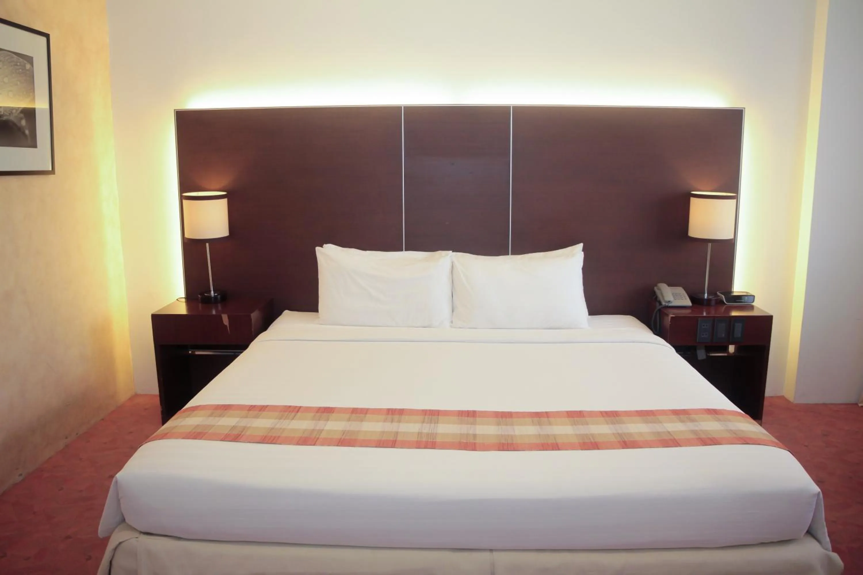 Bed in Casablanca Suites Near Airport