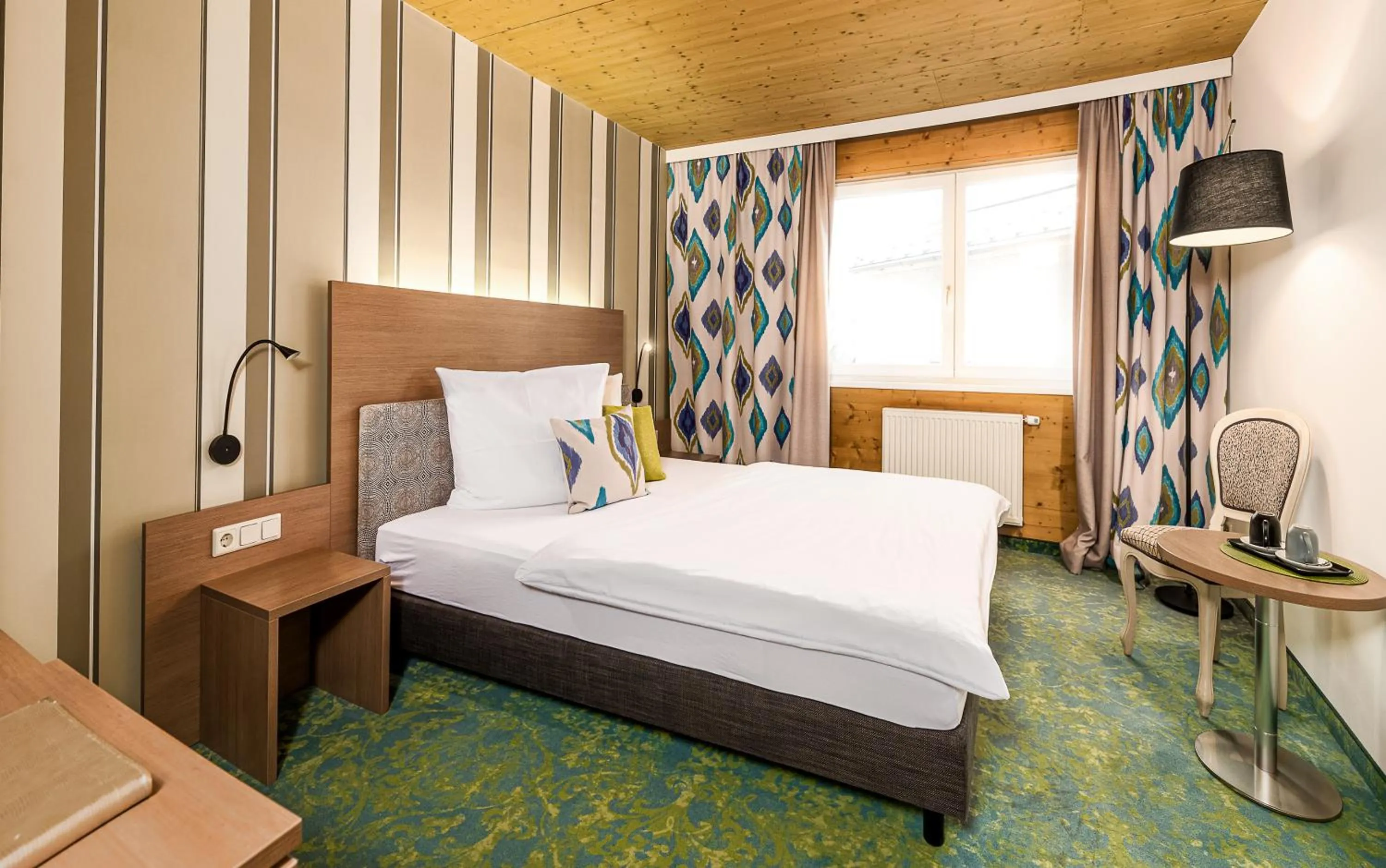 Photo of the whole room, Bed in Hotel die Hindenburg