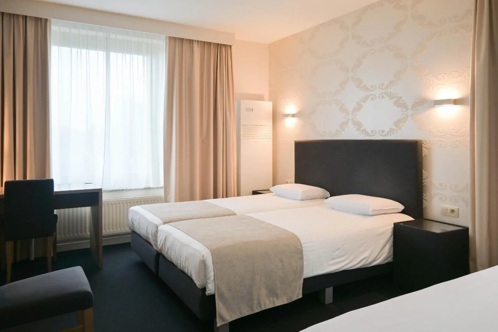 Photo of the whole room, Bed in Hotel Essenza