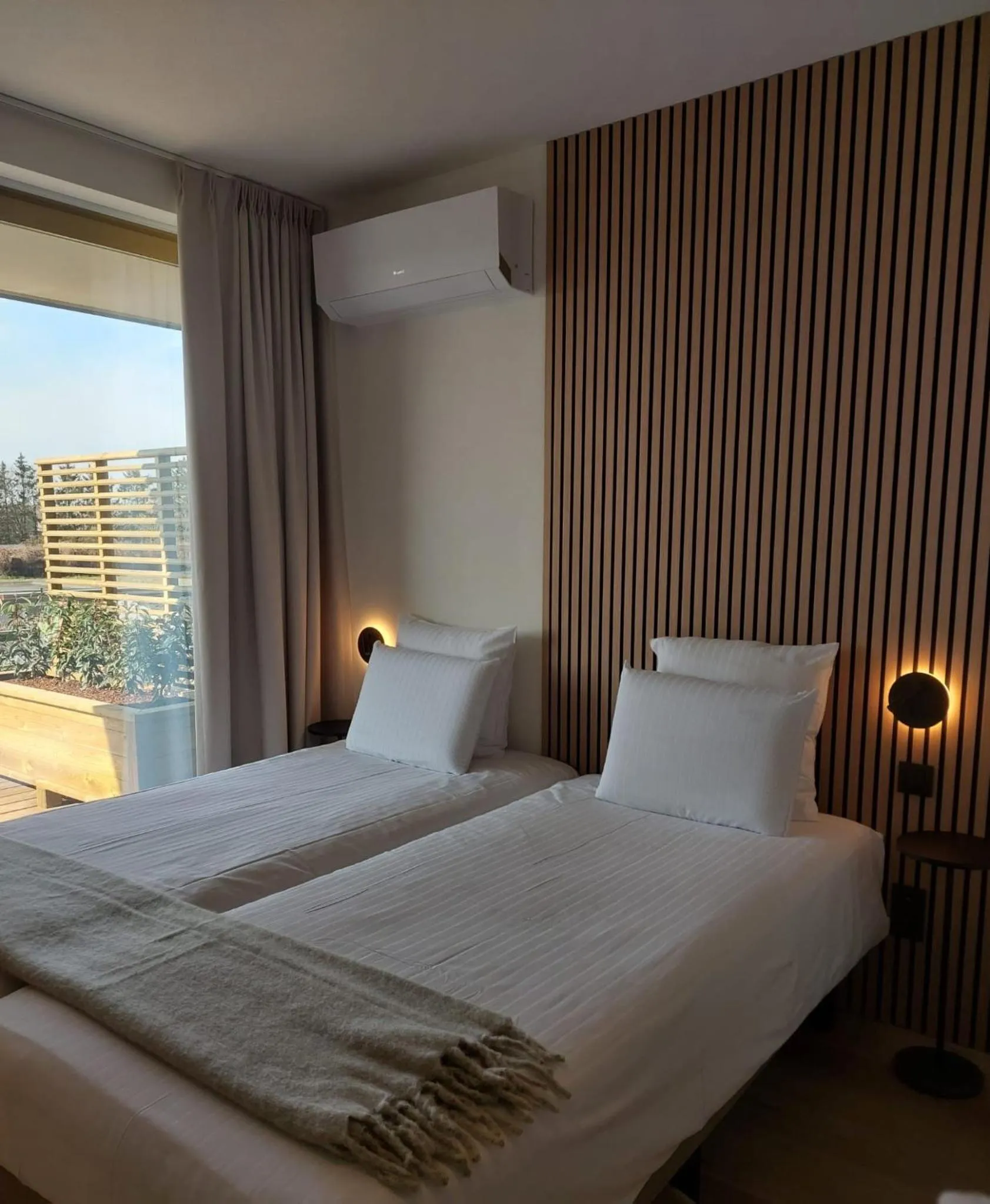 Bed in Hotel Essenza