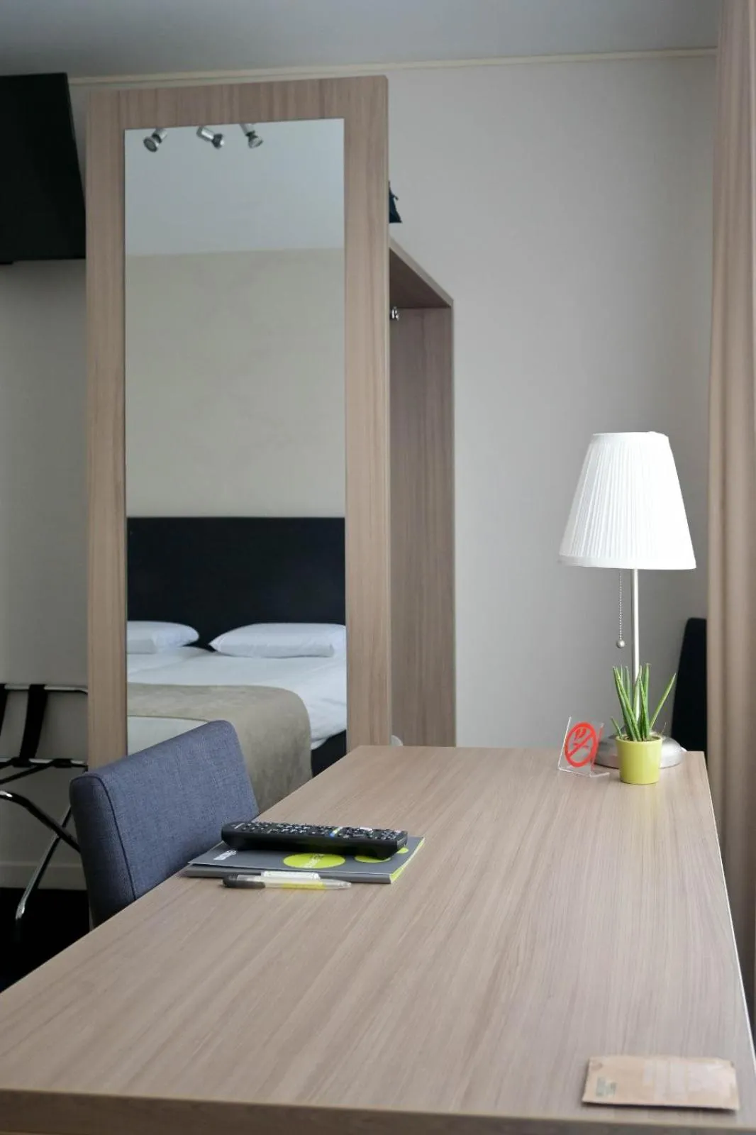 Photo of the whole room, Bed in Hotel Essenza