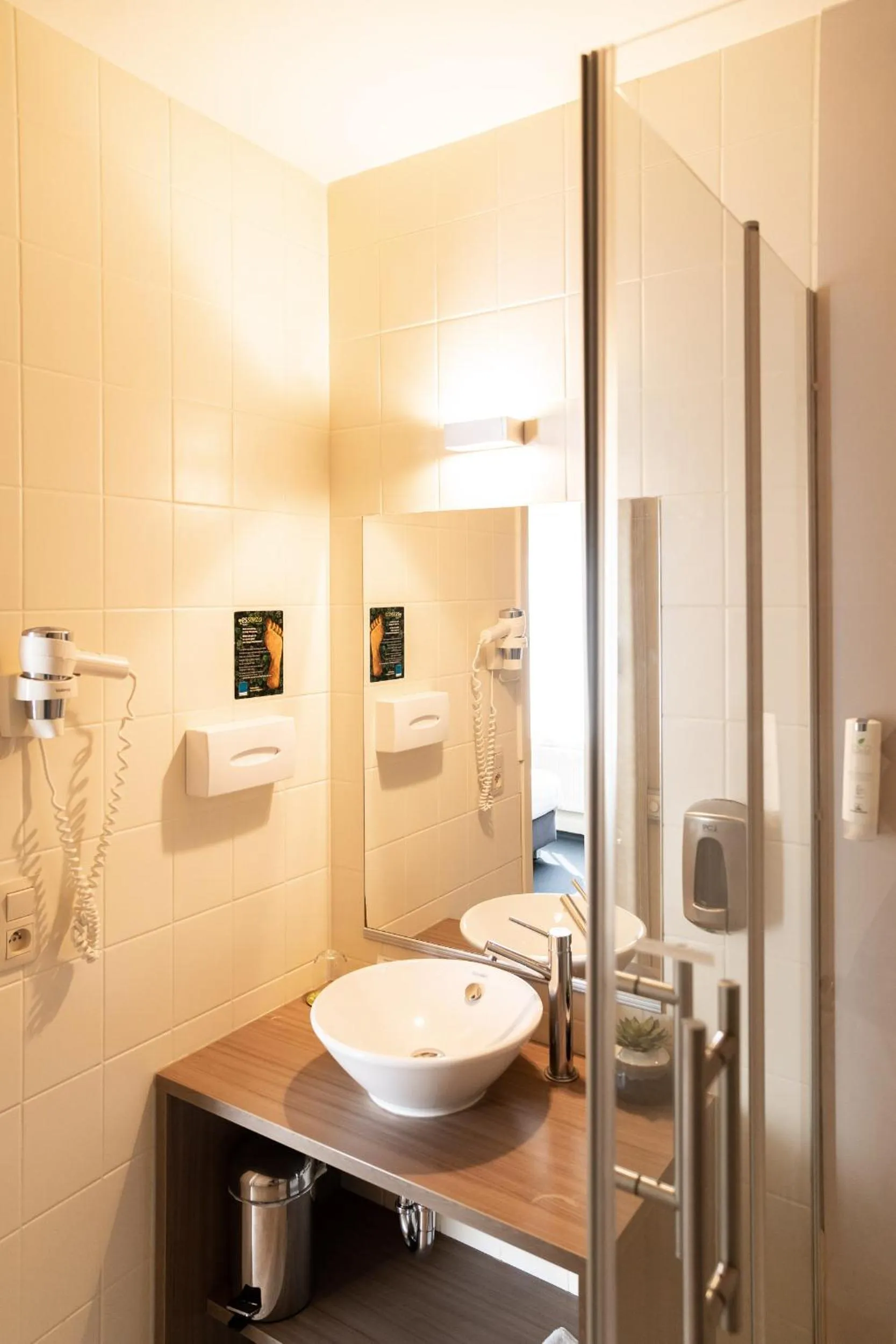 Bathroom in Hotel Essenza