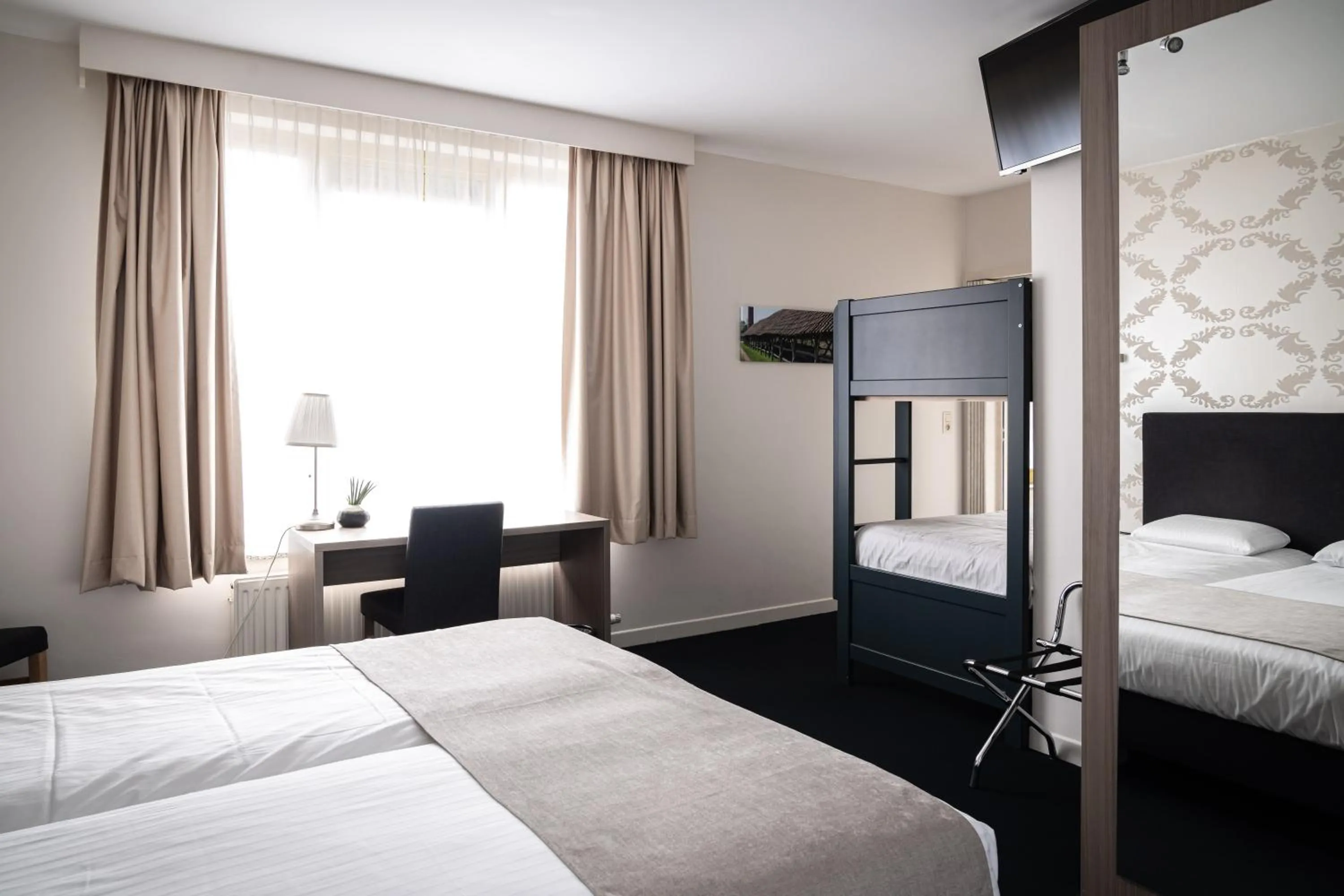 Photo of the whole room, Bed in Hotel Essenza