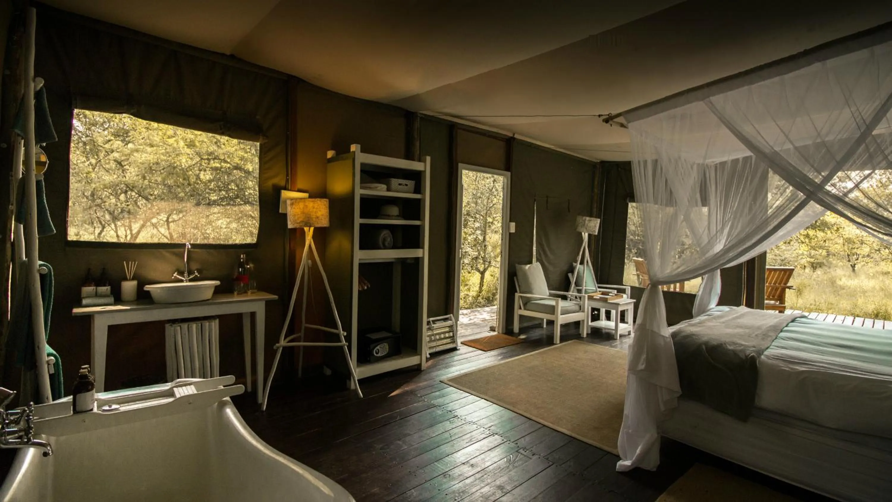 Bedroom, Bed in Ngama Tented Safari Lodge