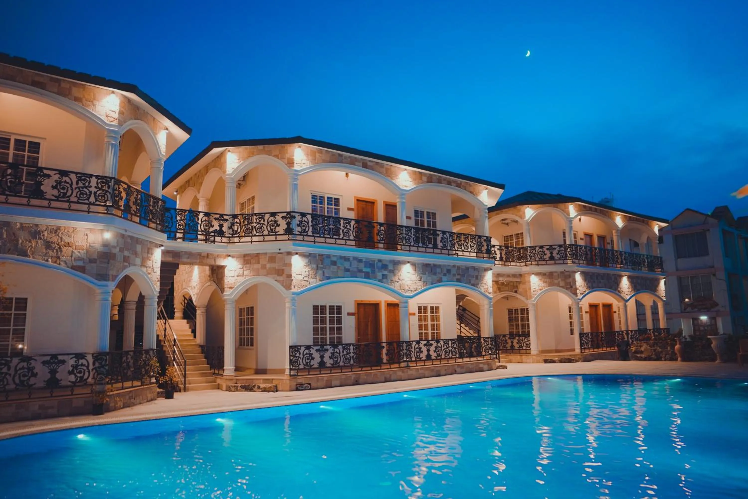 Property building in Dip Holidays