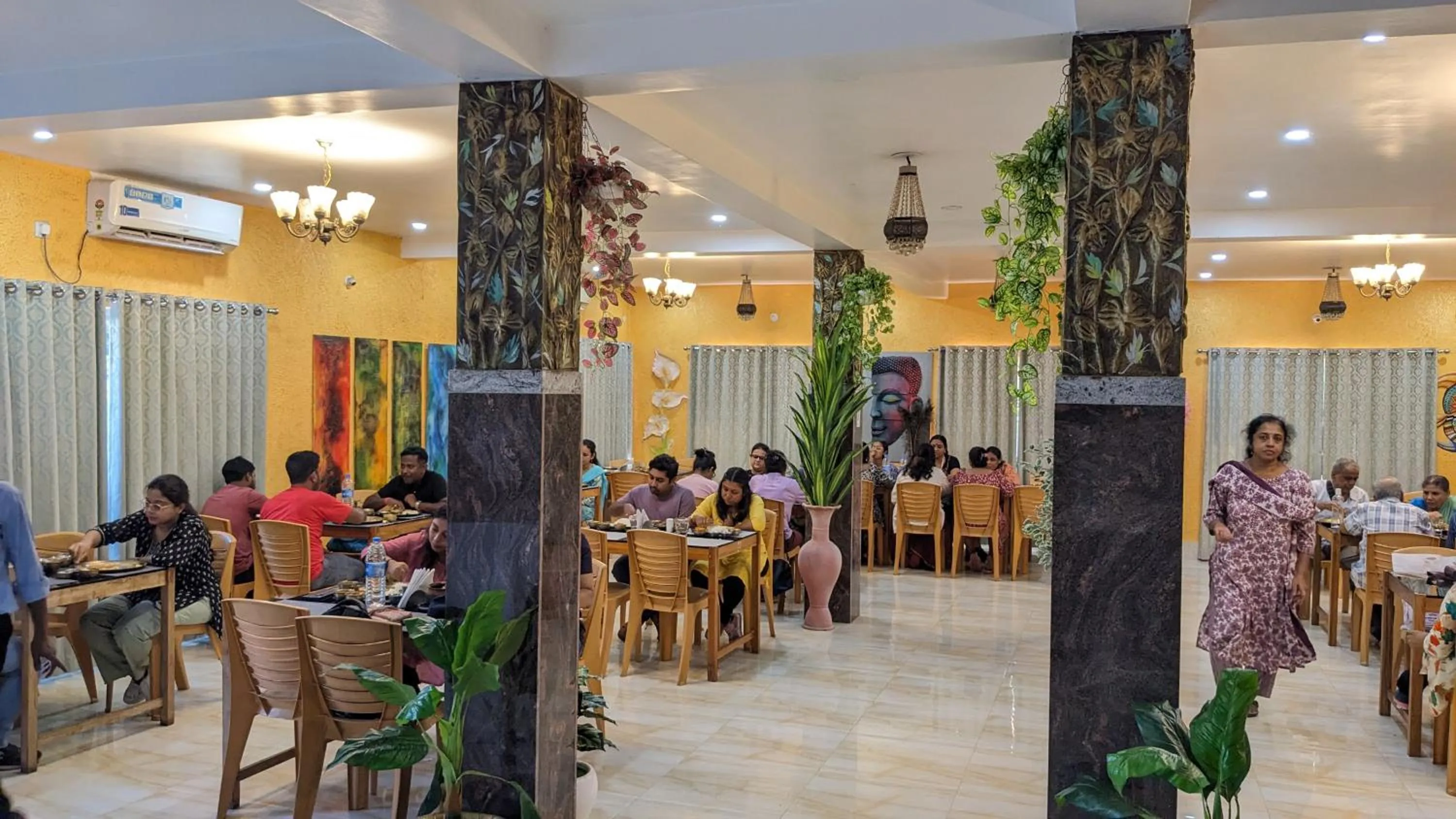 Restaurant/places to eat in Dip Holidays