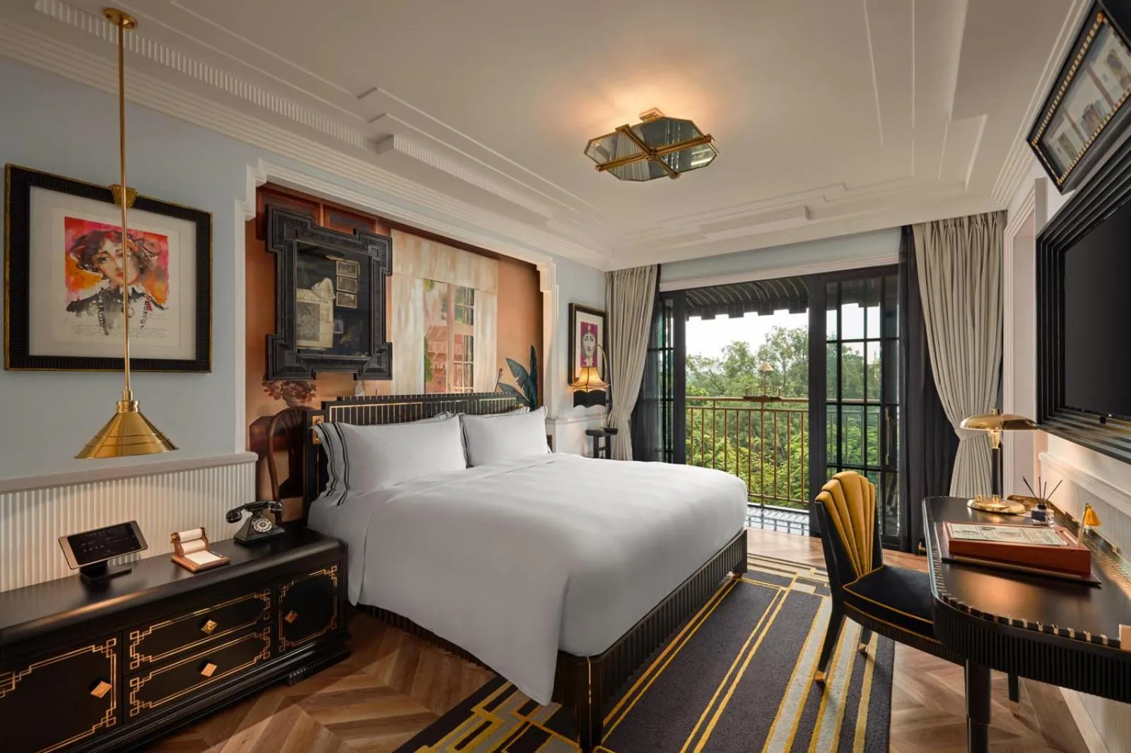 Bed in Capella Hanoi