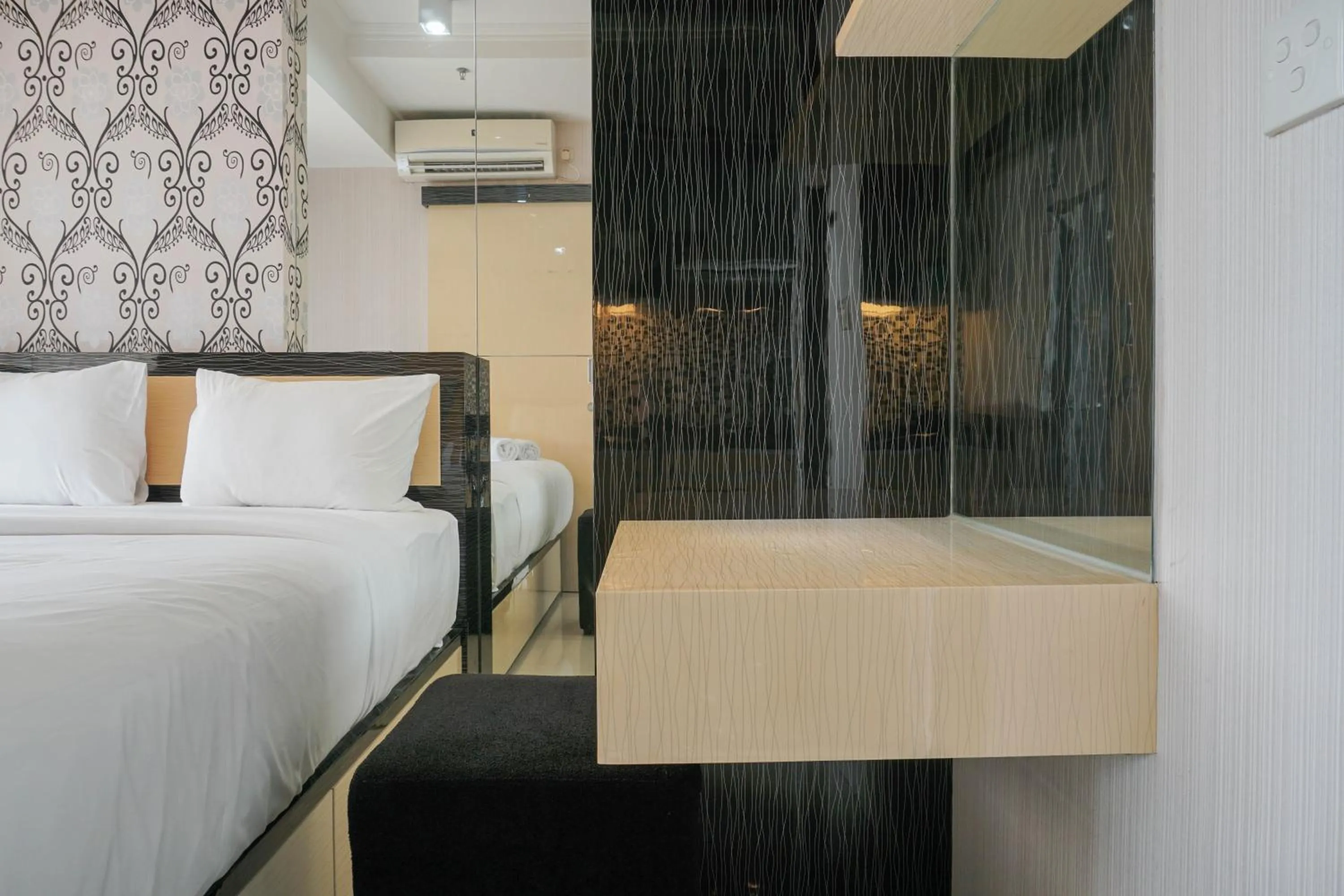 Beautiful and Comfy 2BR Menteng Square Apartment By Travelio