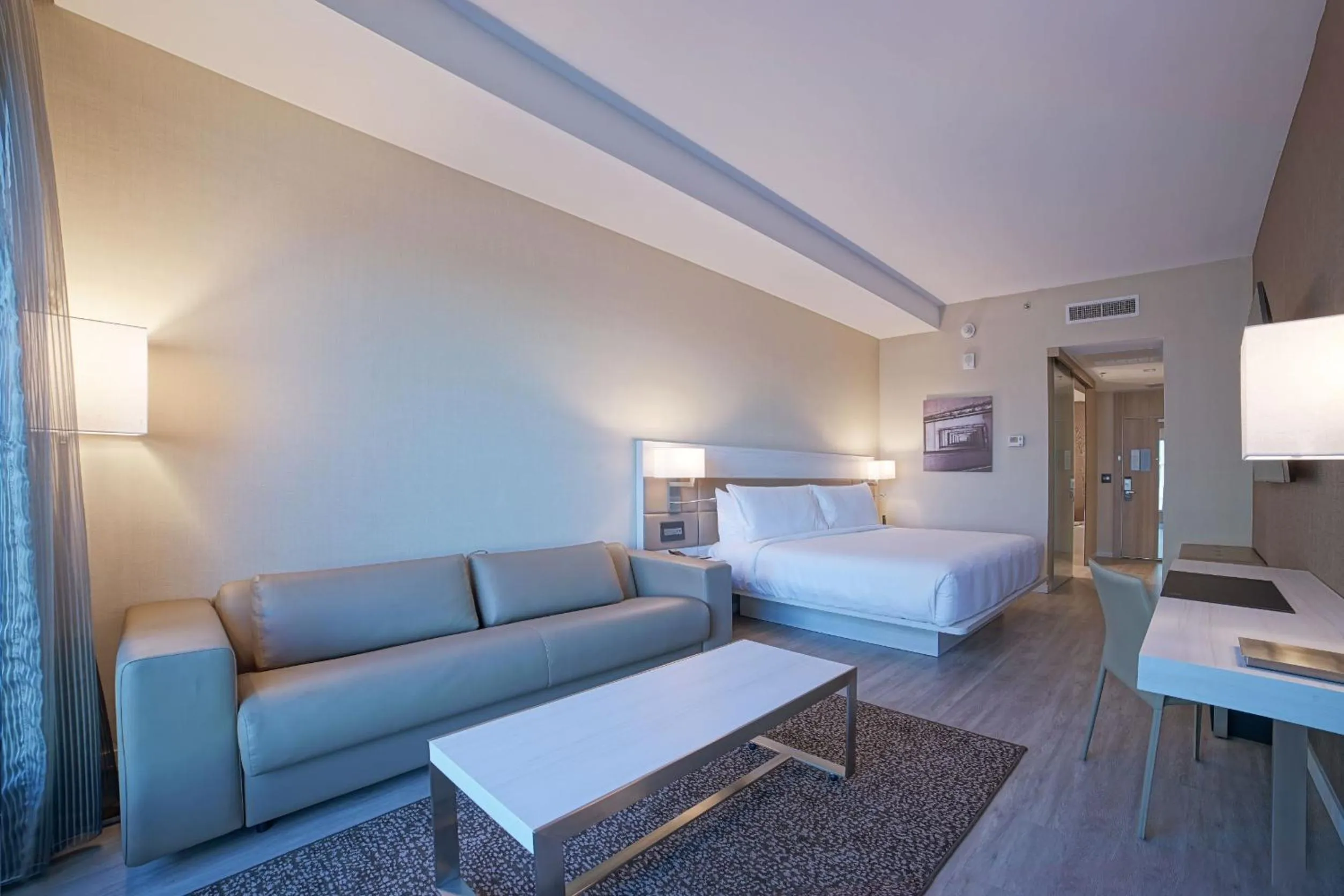 Bed in AC Hotel by Marriott Fort Lauderdale Airport