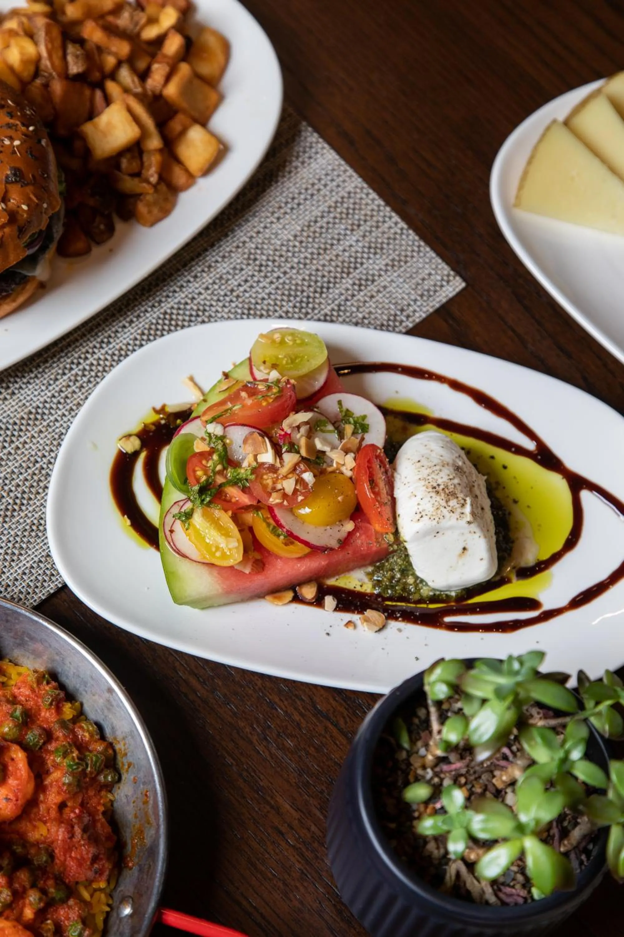 Restaurant/places to eat in AC Hotel by Marriott Fort Lauderdale Airport