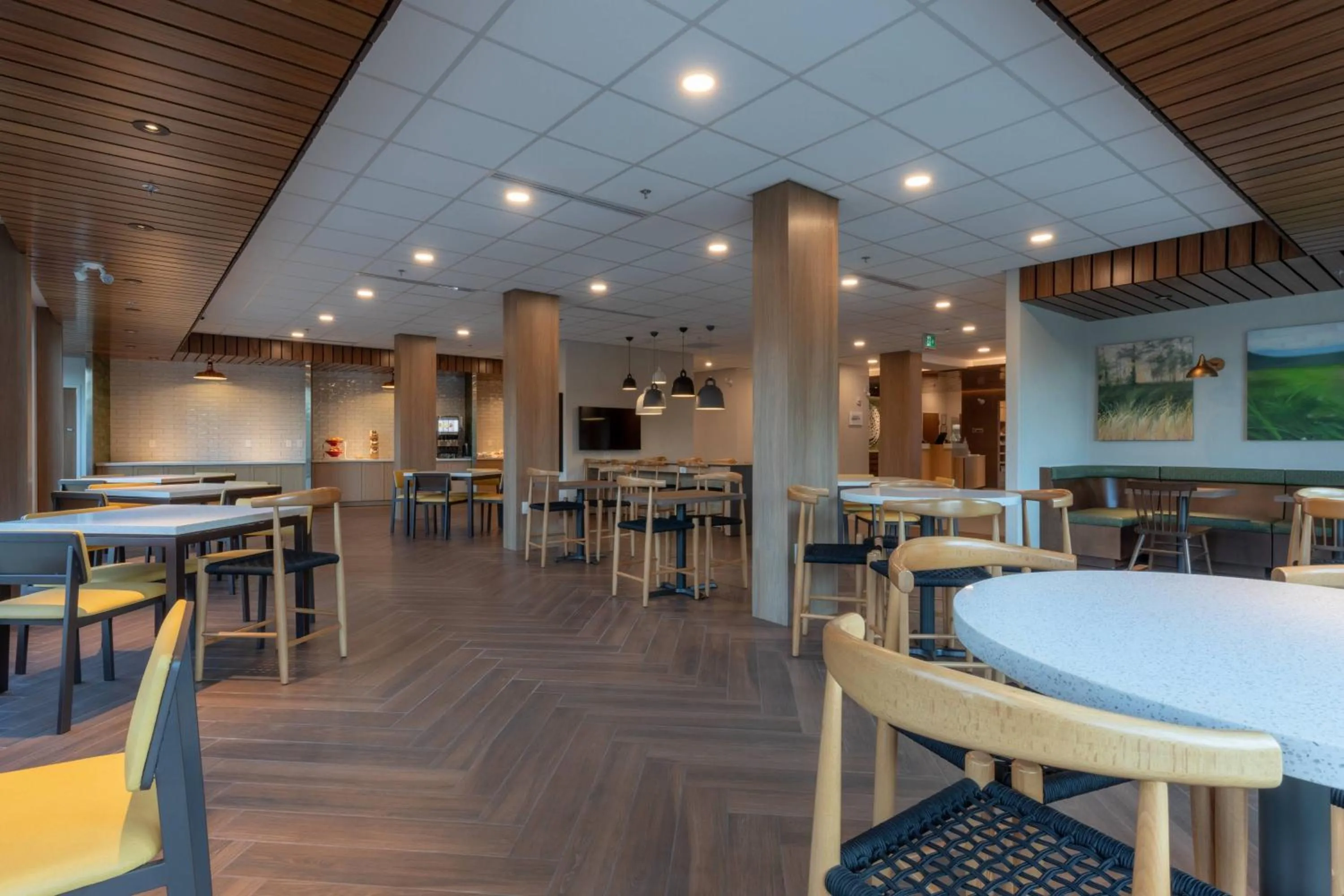 Breakfast in Fairfield by Marriott Inn & Suites Revelstoke