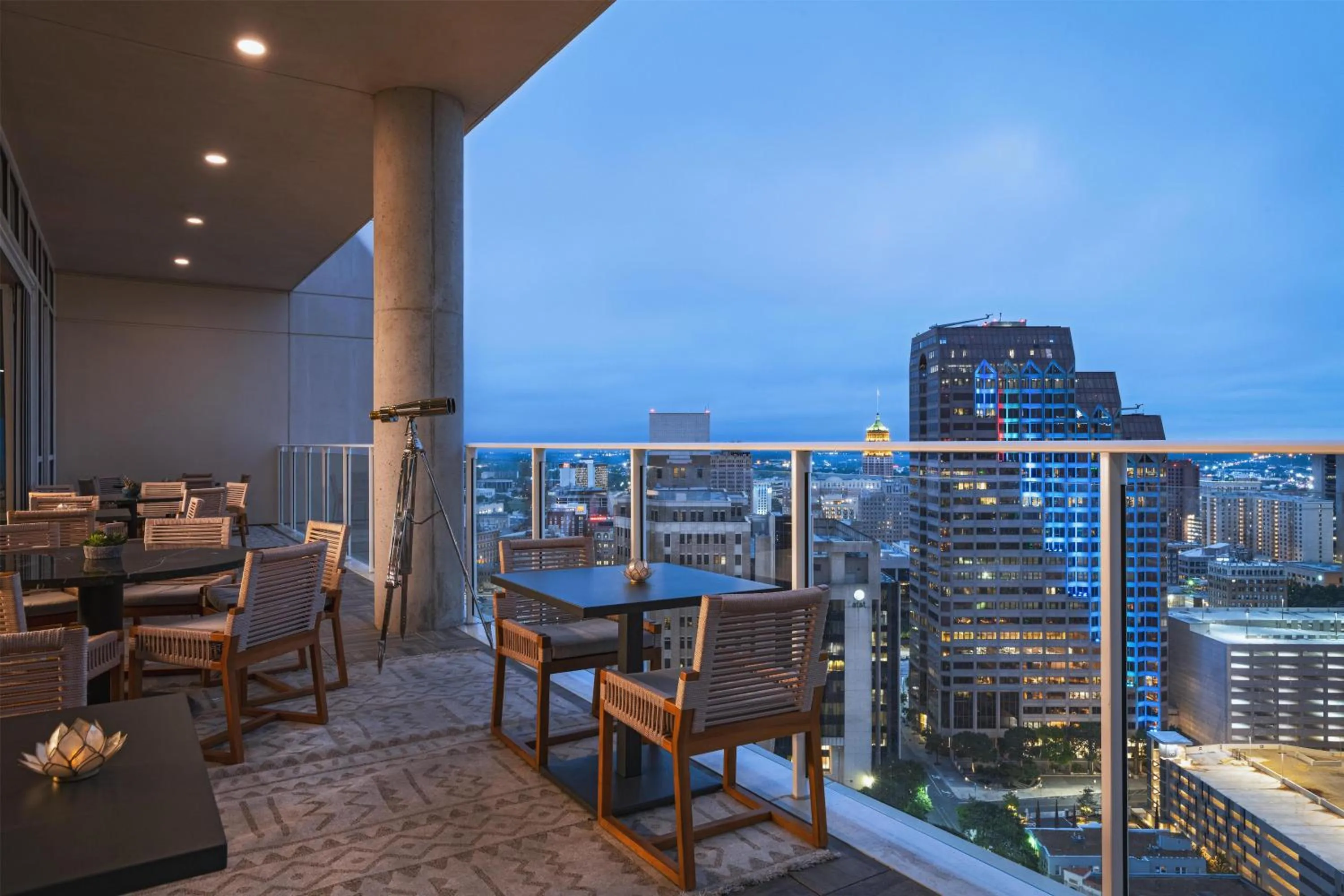 Lounge or bar in Thompson San Antonio - Riverwalk, by Hyatt