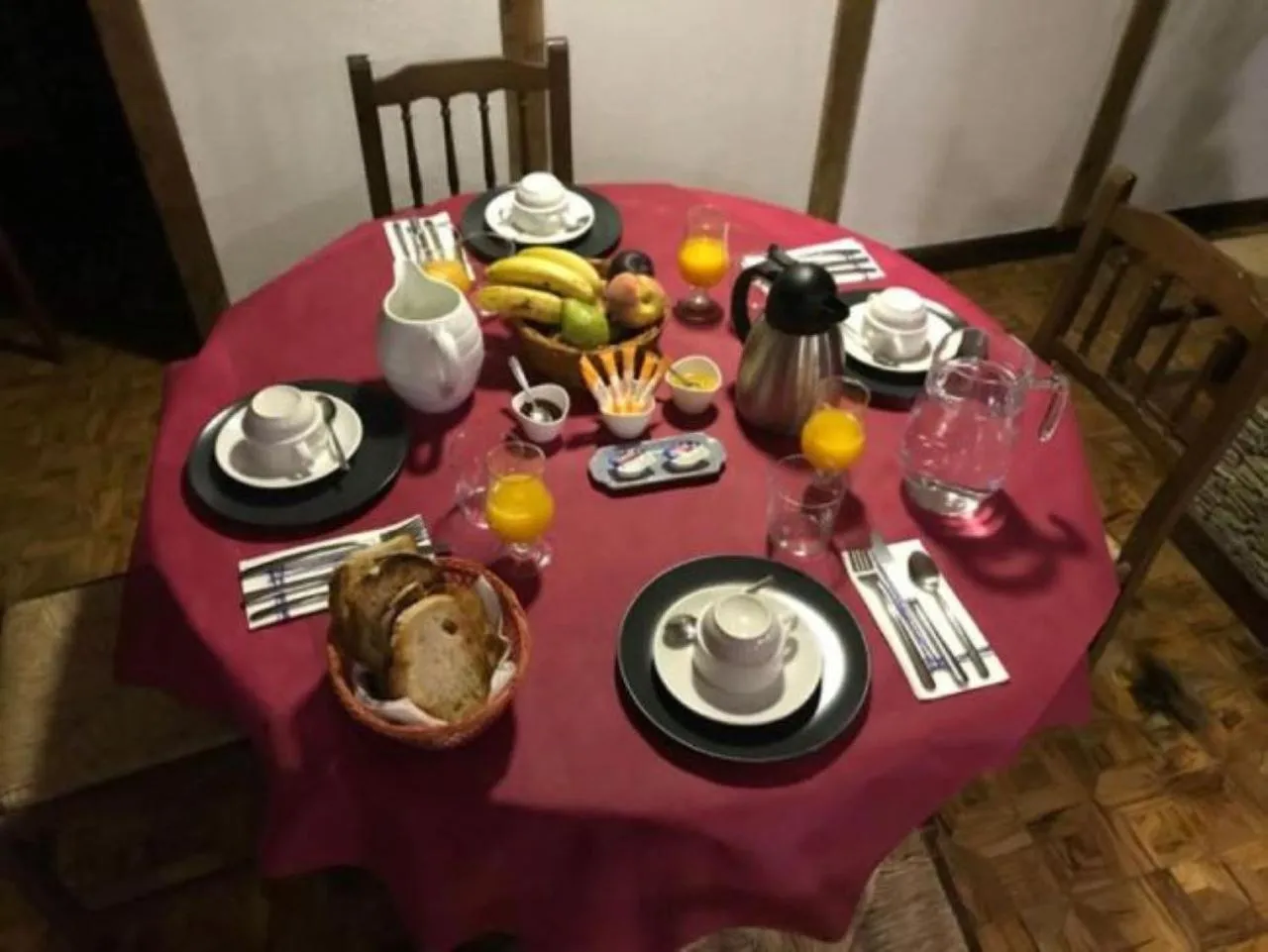 Restaurant/places to eat in Hotel Vallibierna