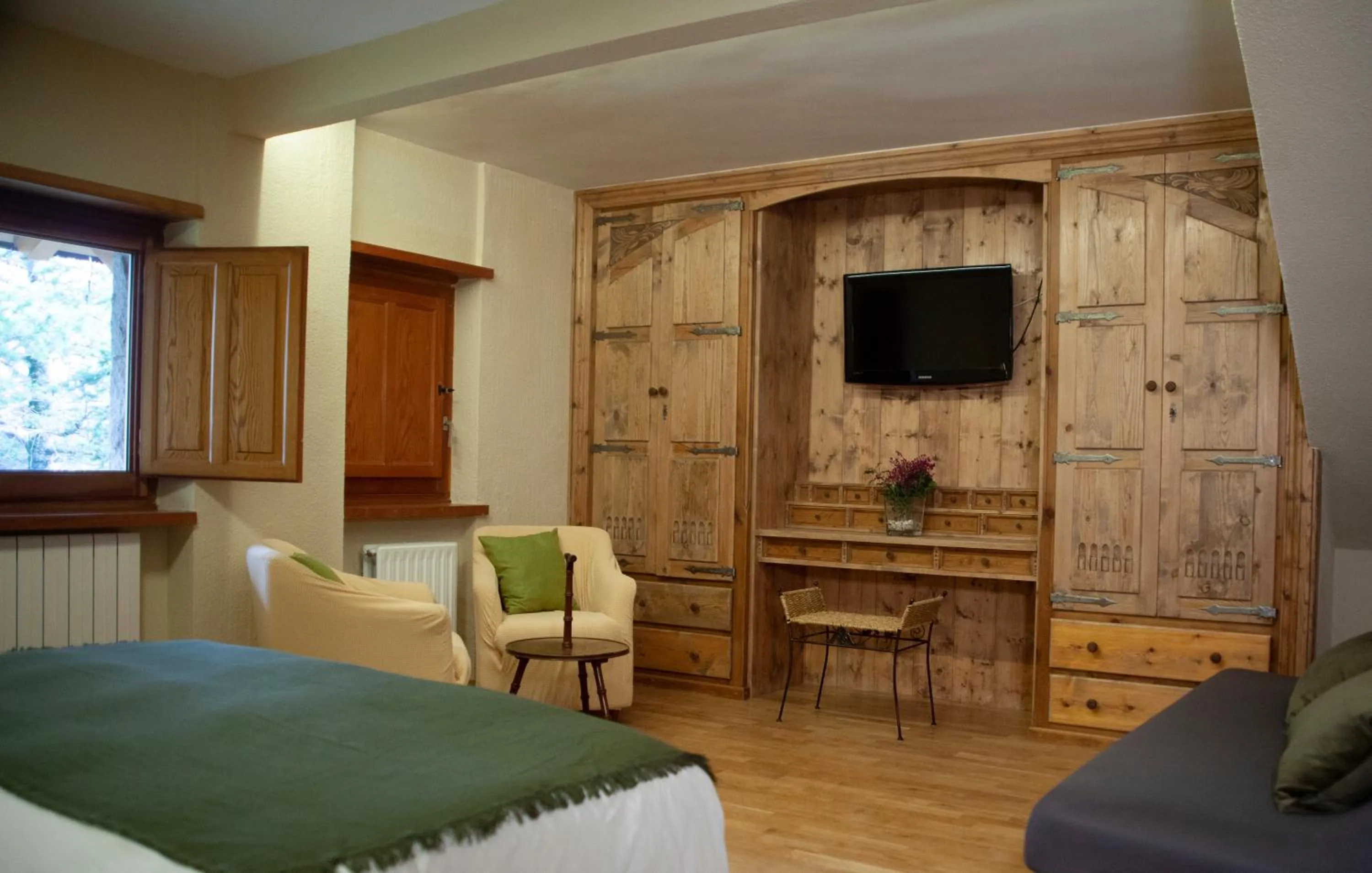 Bedroom in Hotel Vallibierna