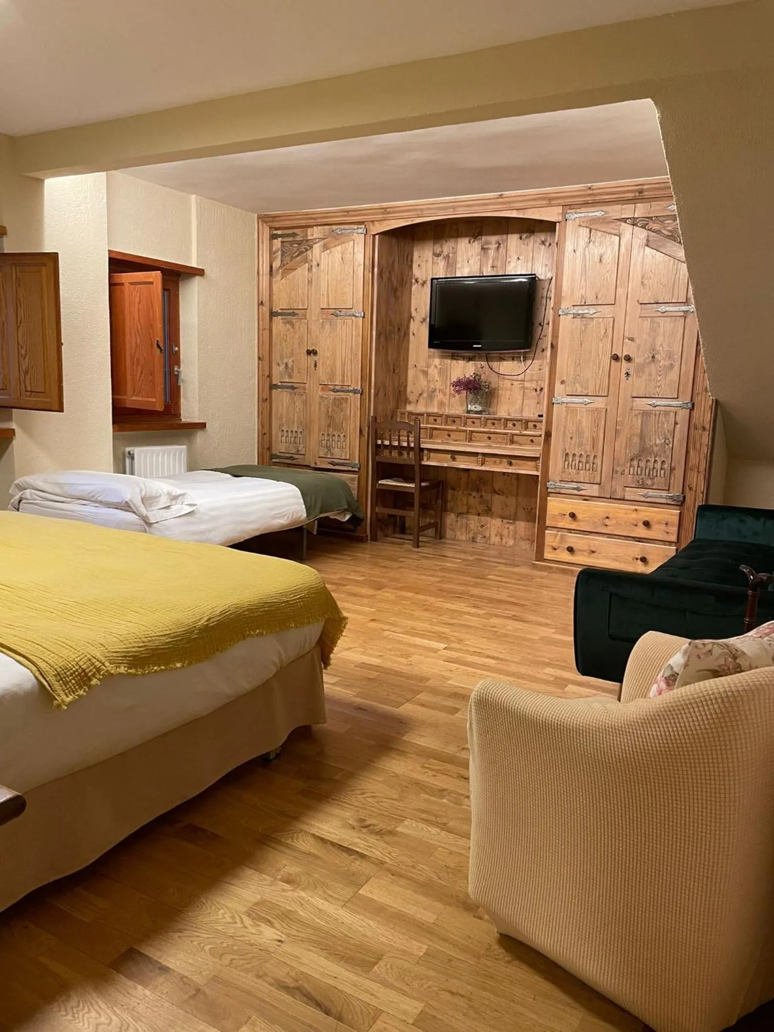 Other, Bed in Hotel Vallibierna