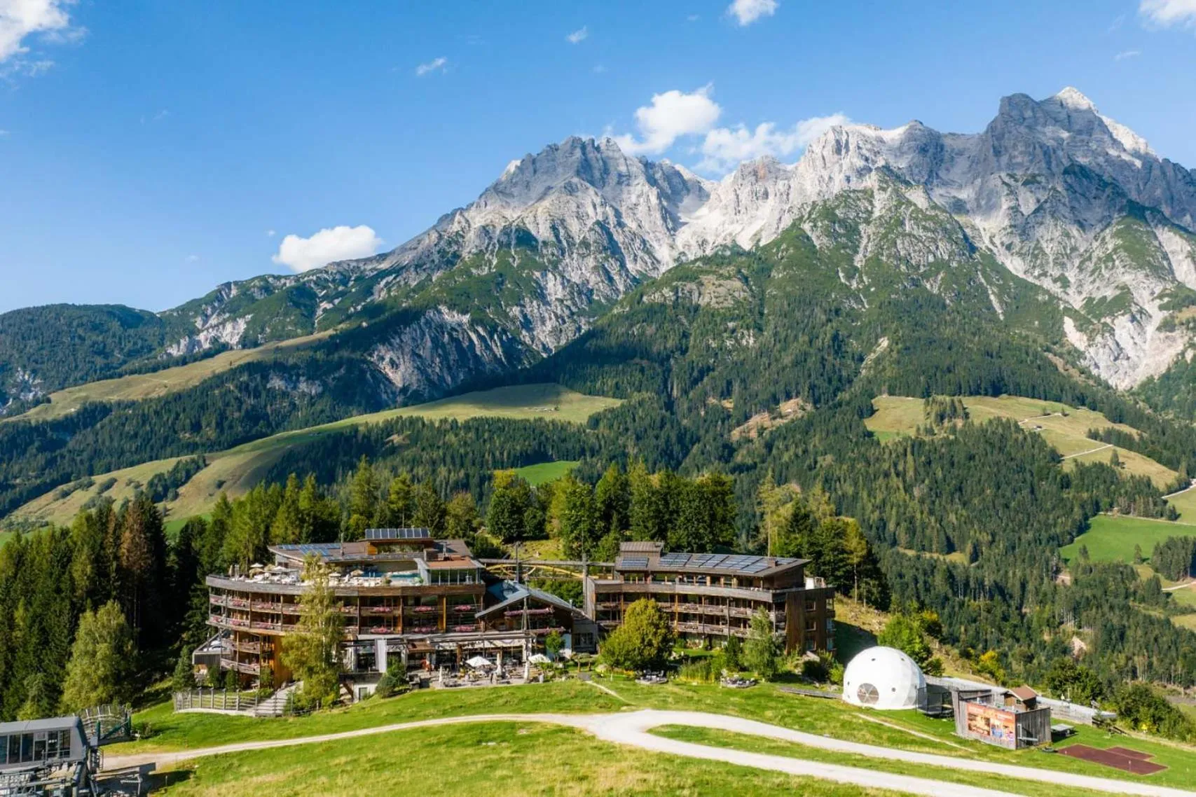 Property building in Holzhotel Forsthofalm