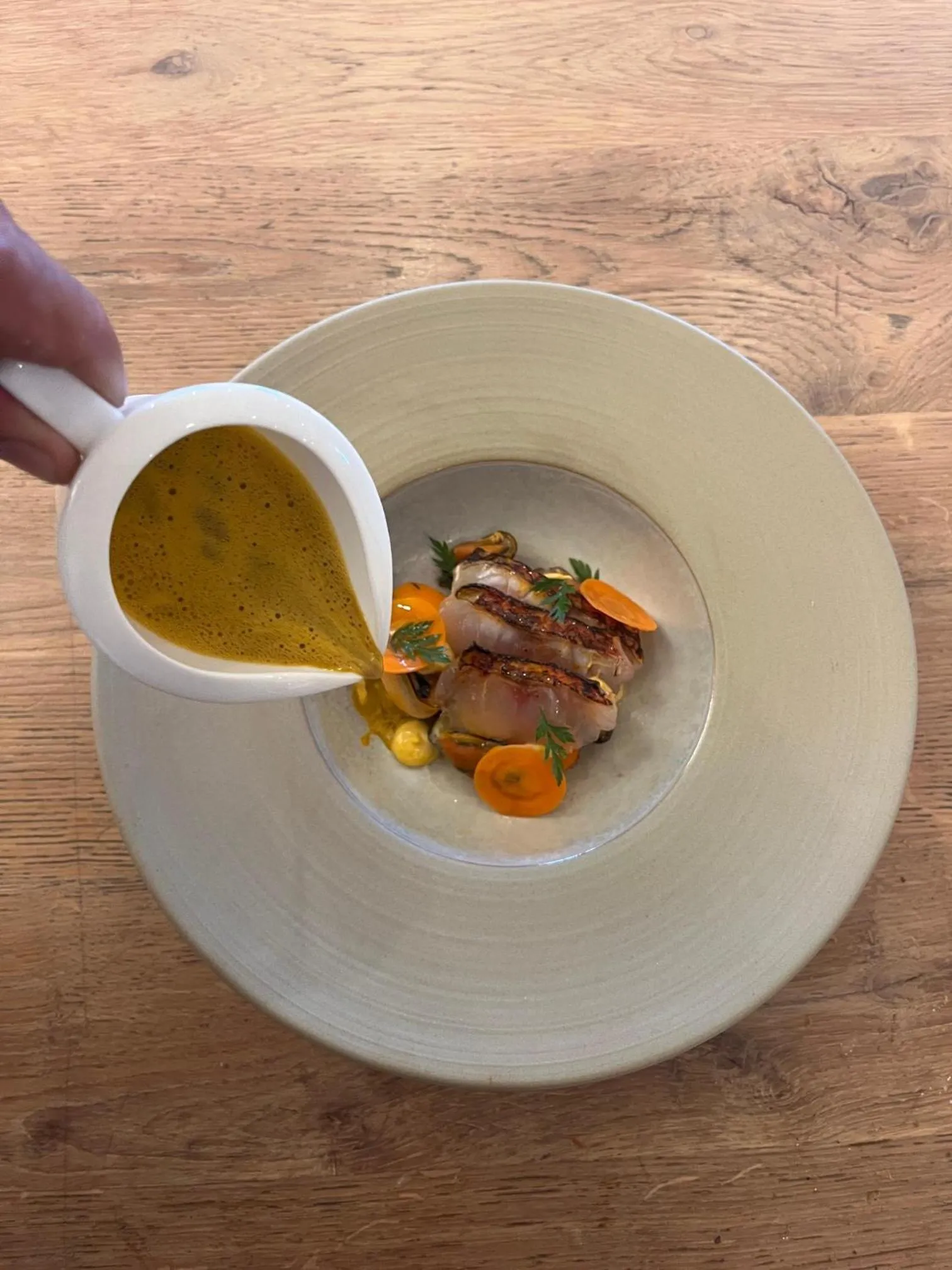 Breakfast in Les Roches Brunes