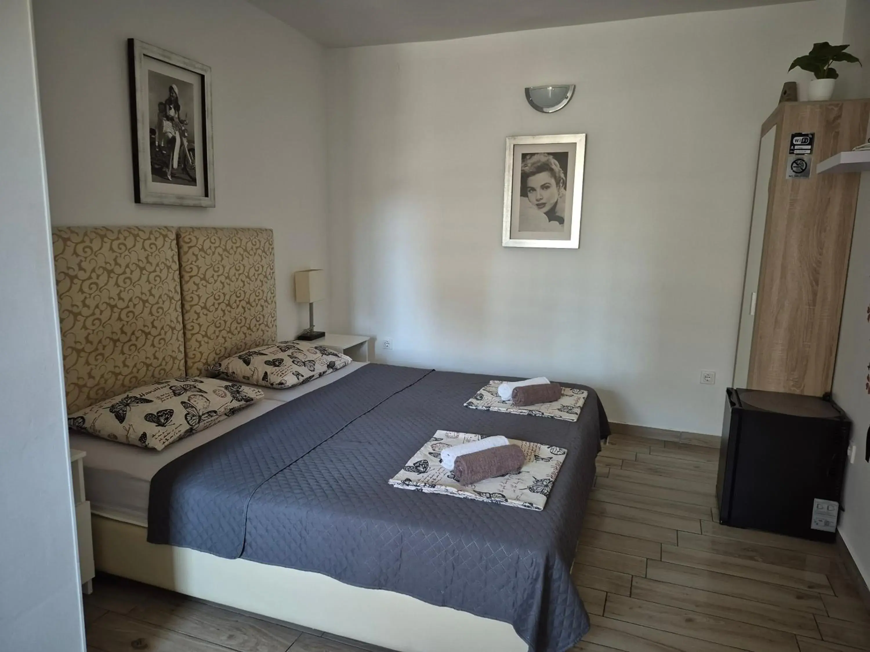 Rooms Lami Rooms Lami
