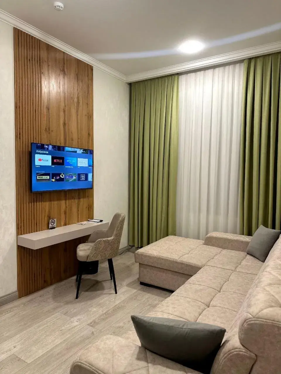 King Suite in Hotel 1946 King Suite in Hotel 1946