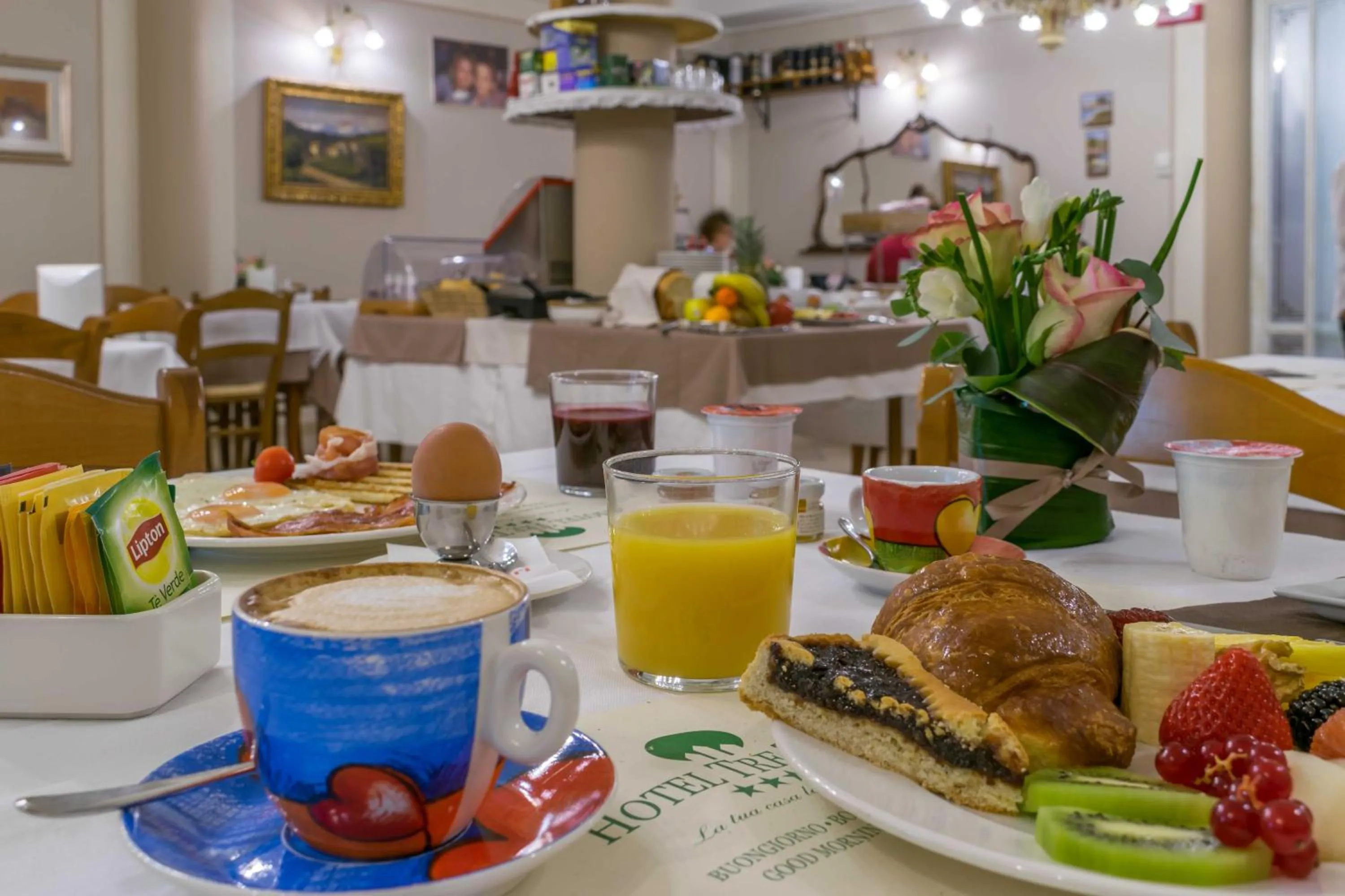 Breakfast in Hotel Tre Torri