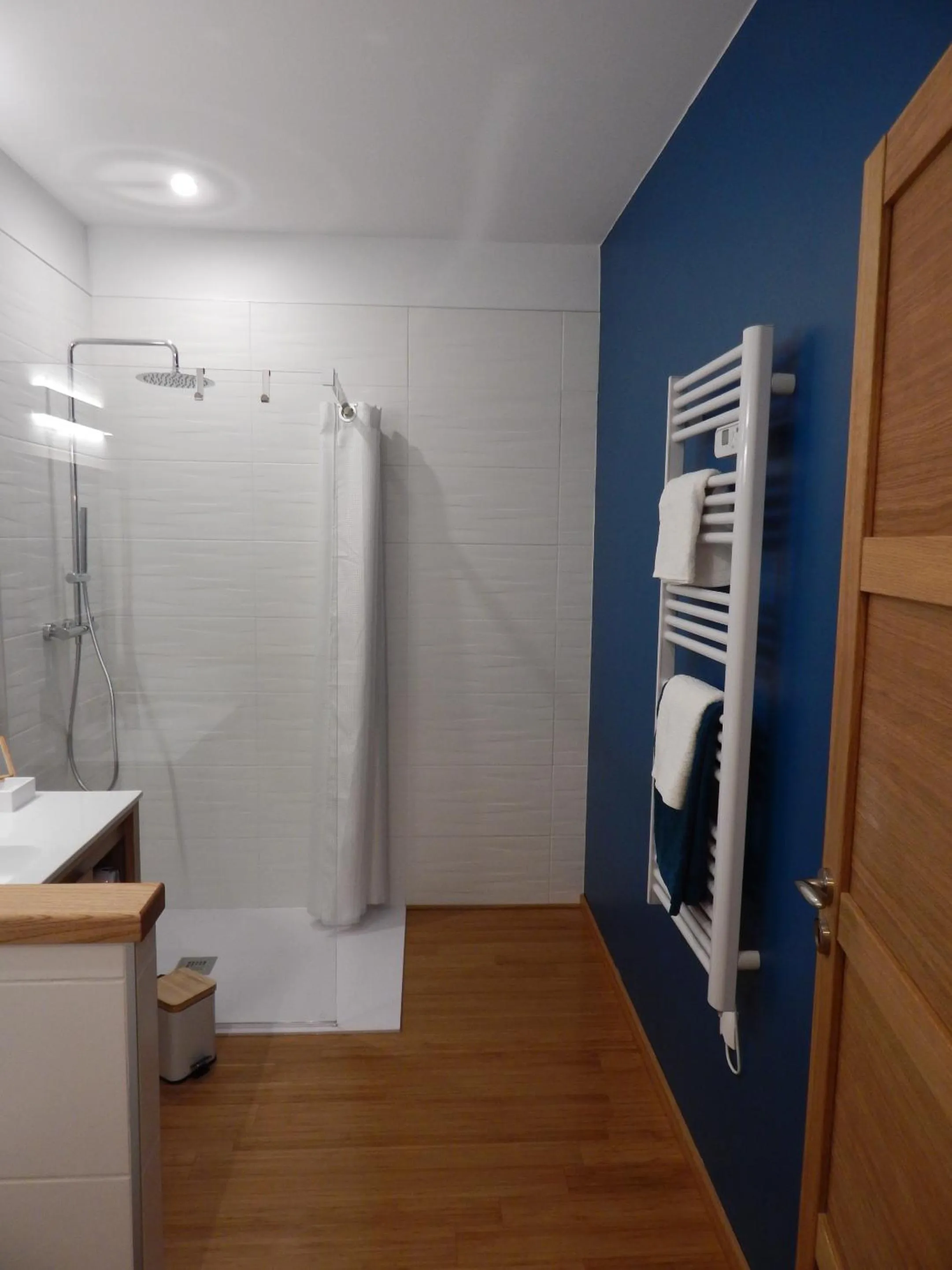 Bathroom in Aux Coteaux d'Aussac