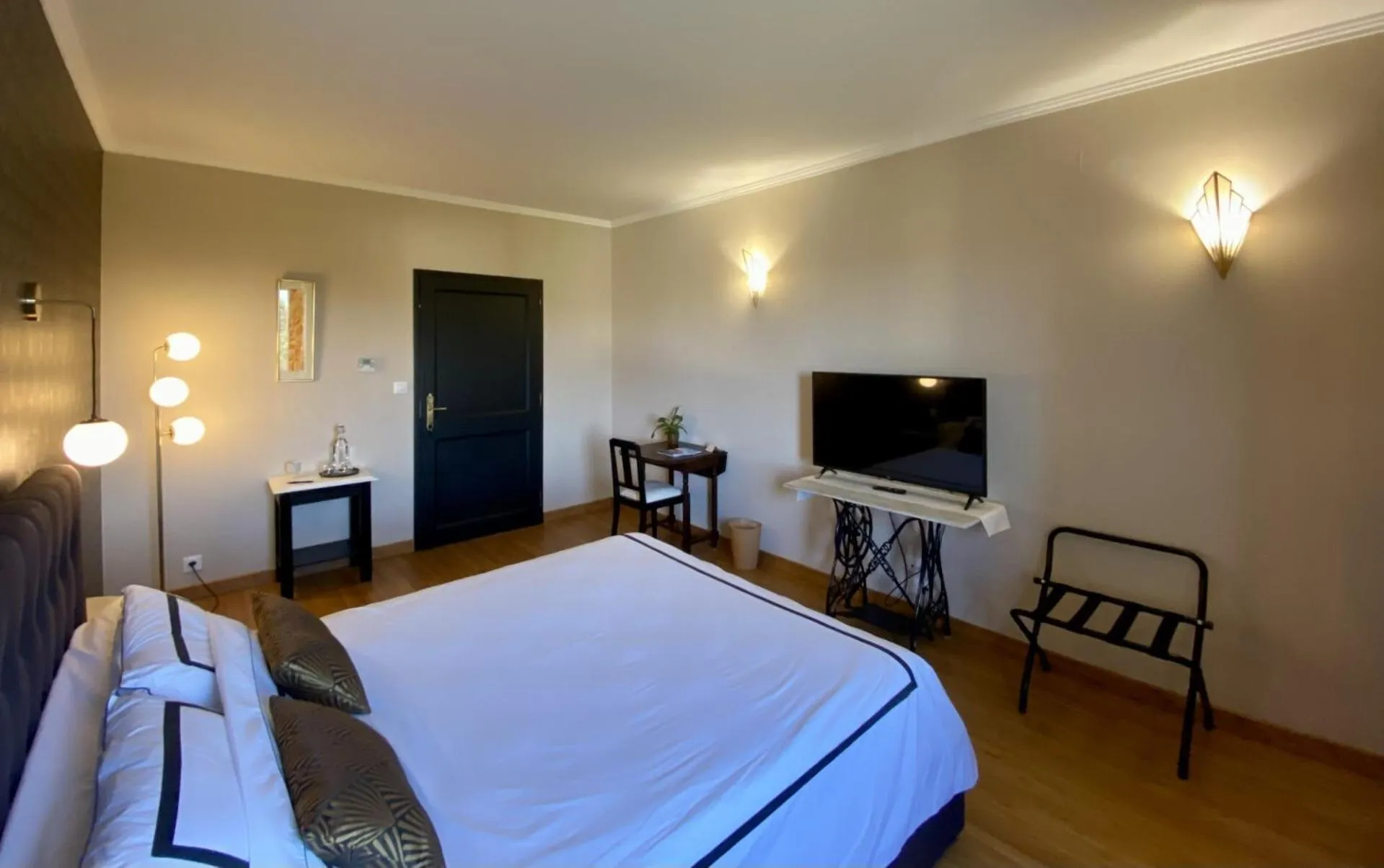 Bedroom, Bed in Aux Coteaux d'Aussac