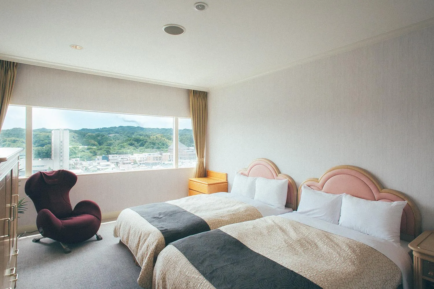 Bedroom, Bed in Kakegawa Grand Hotel