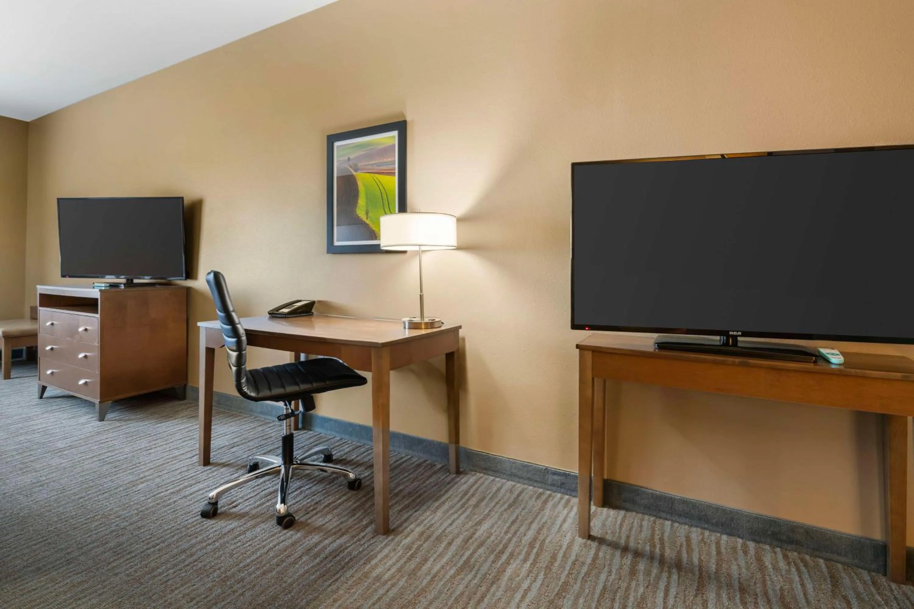 Photo of the whole room in Best Western Plus Jefferson