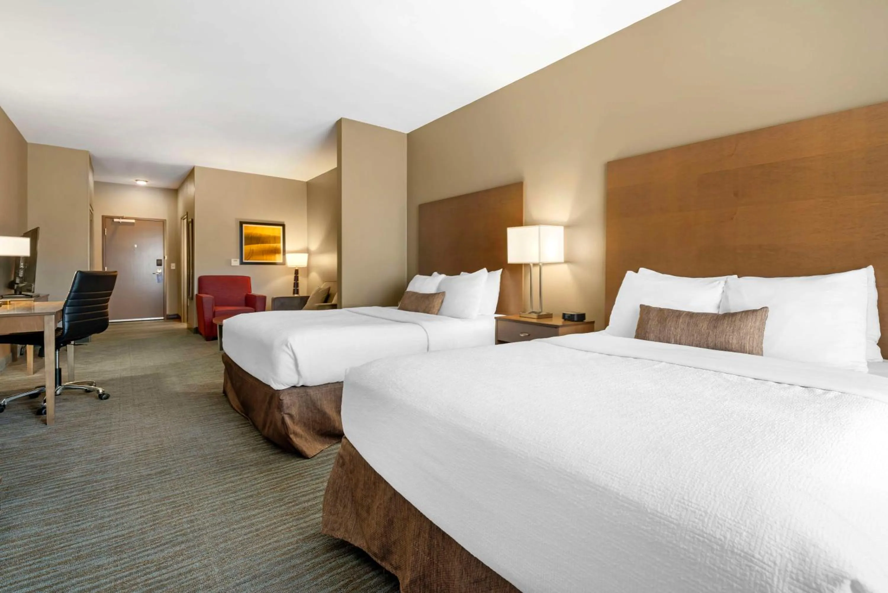 Photo of the whole room, Bed in Best Western Plus Jefferson