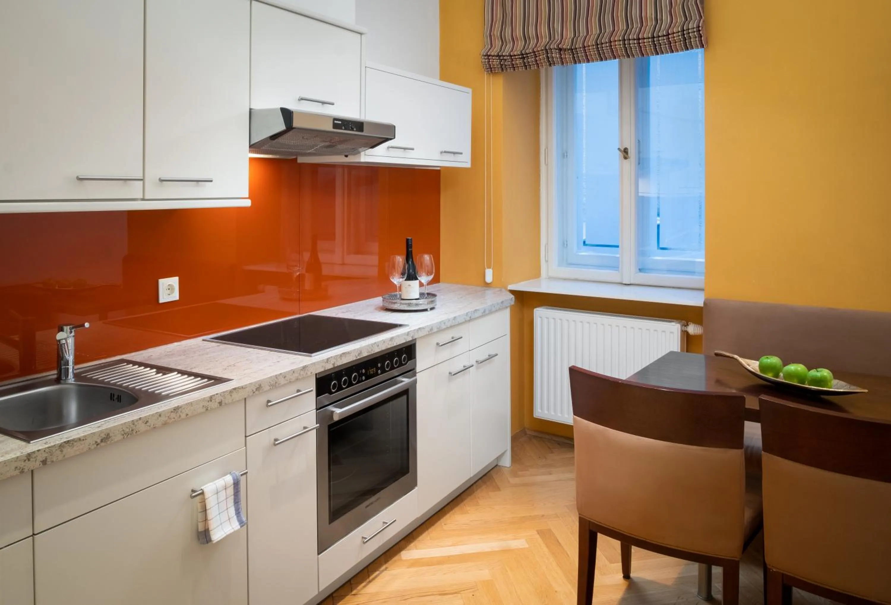 Kitchen or kitchenette in Appartement-Hotel an der Riemergasse