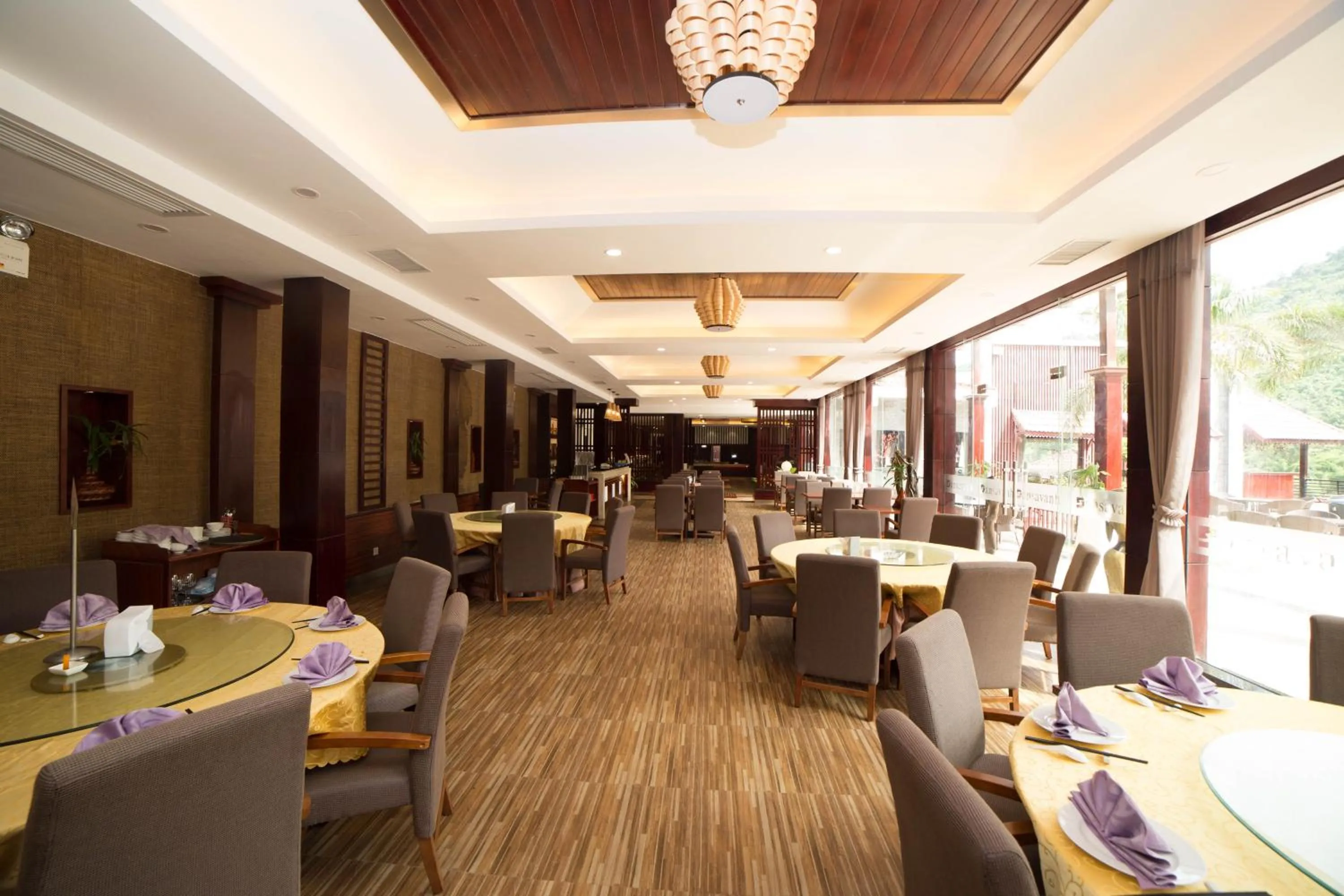 Restaurant/places to eat in Dansavanh Namngum Resort