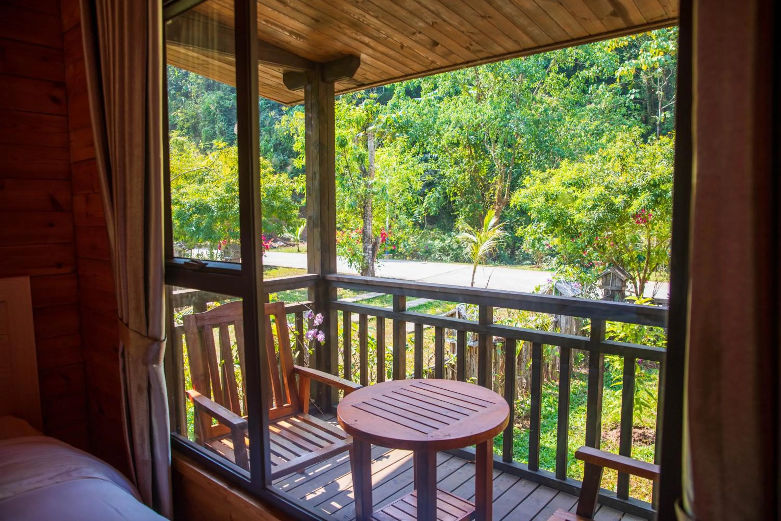 Balcony/Terrace in Dansavanh Namngum Resort