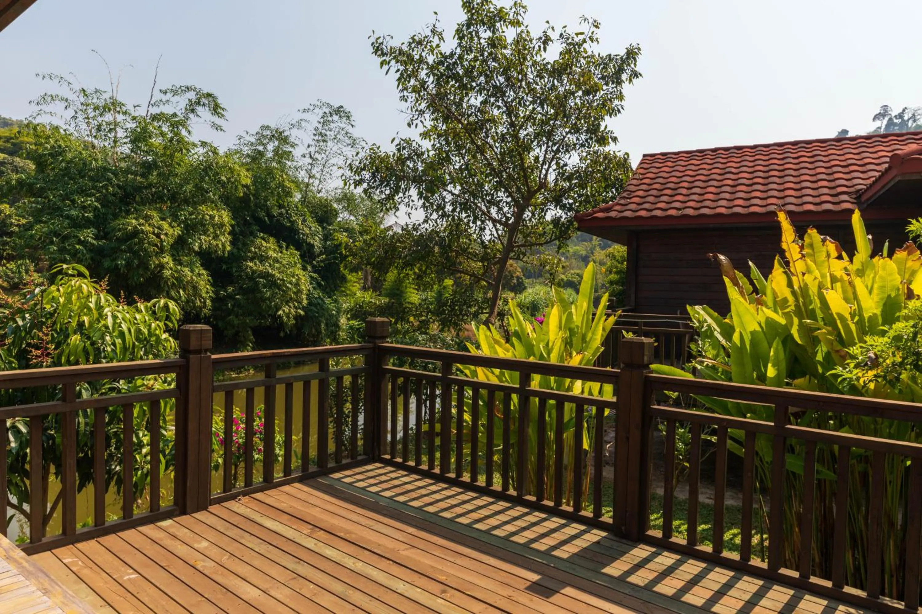 Garden in Dansavanh Namngum Resort