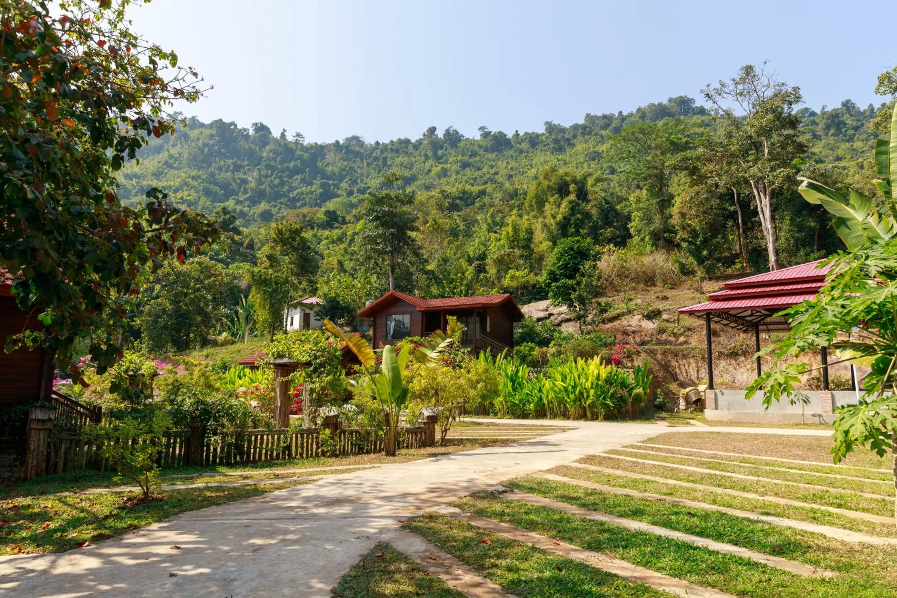 Spring in Dansavanh Namngum Resort