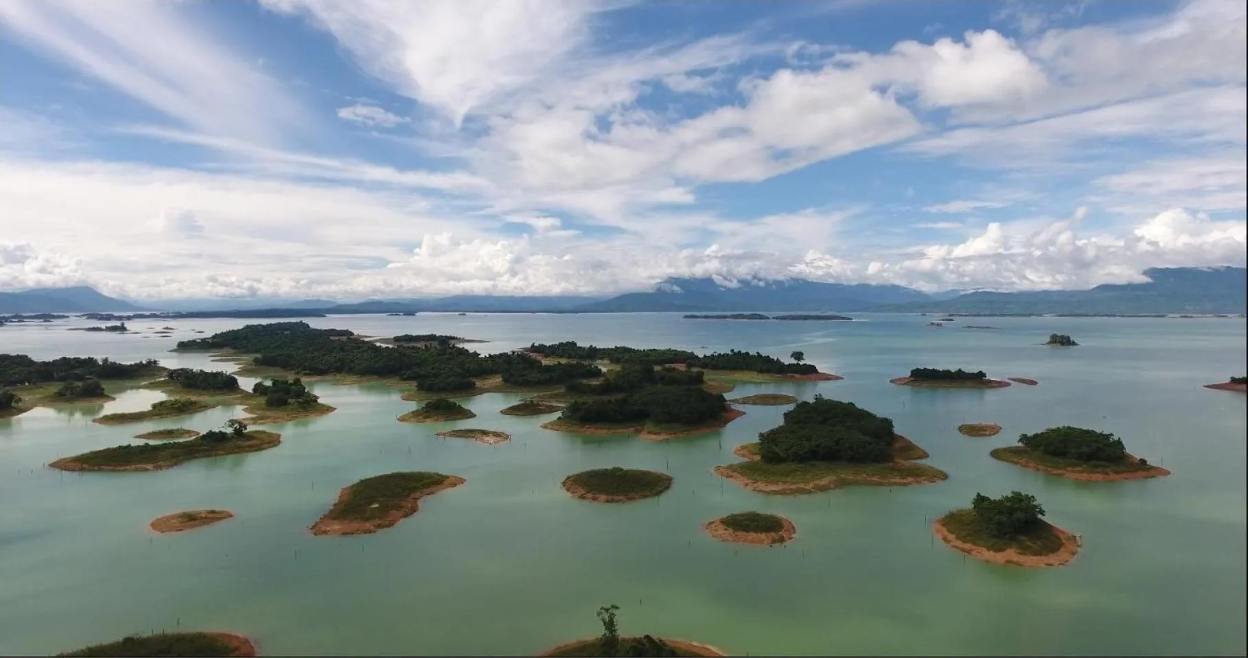 Lake view in Dansavanh Namngum Resort