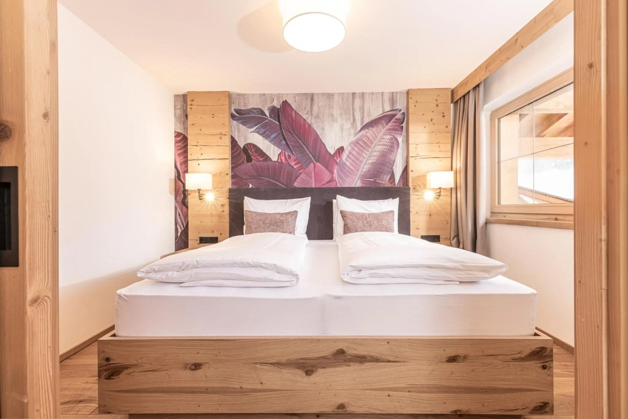 Photo of the whole room, Bed in Galtenberg Bed & Breakfast