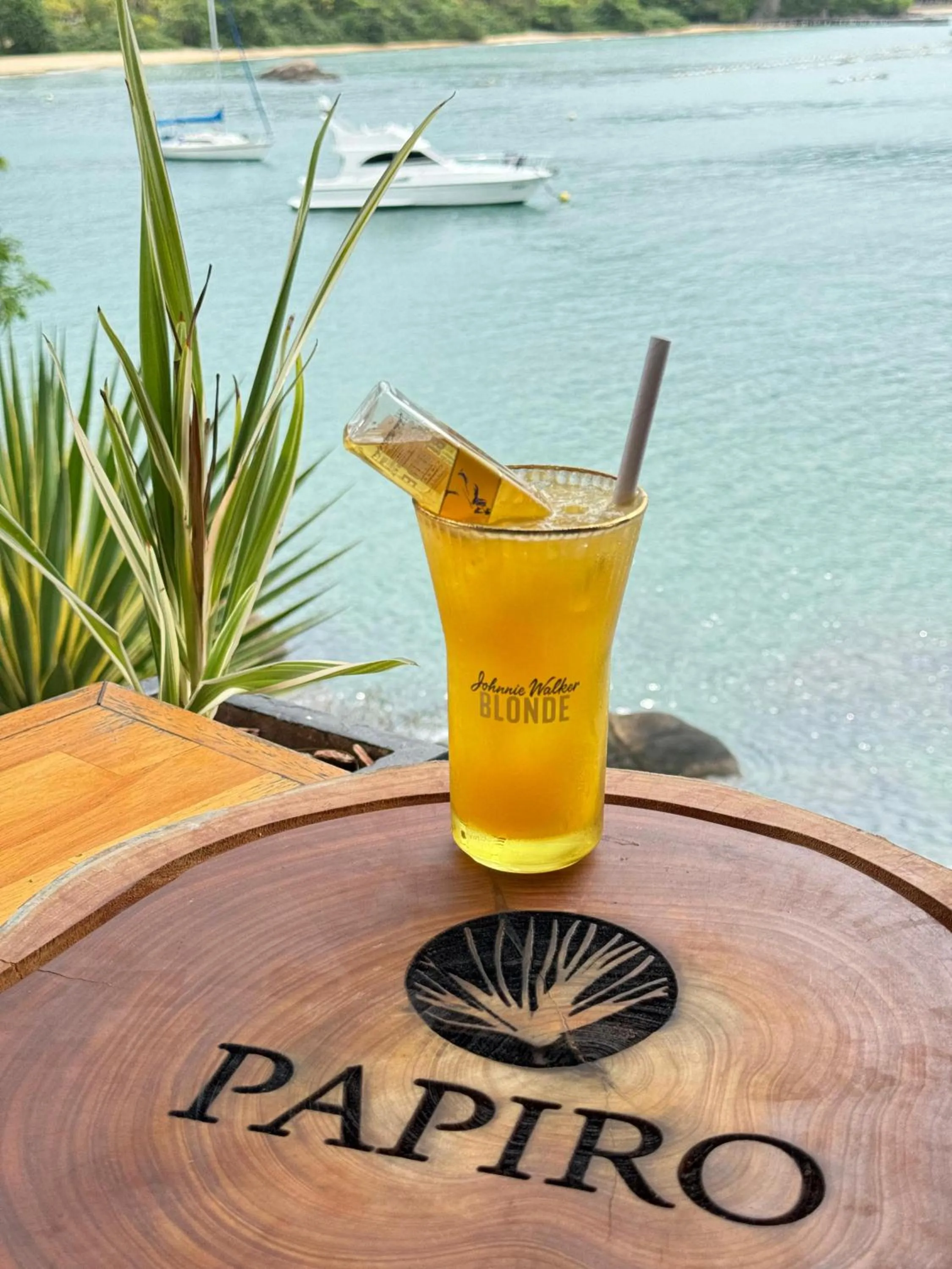 Restaurant/places to eat in Pousada Papiro Boutique