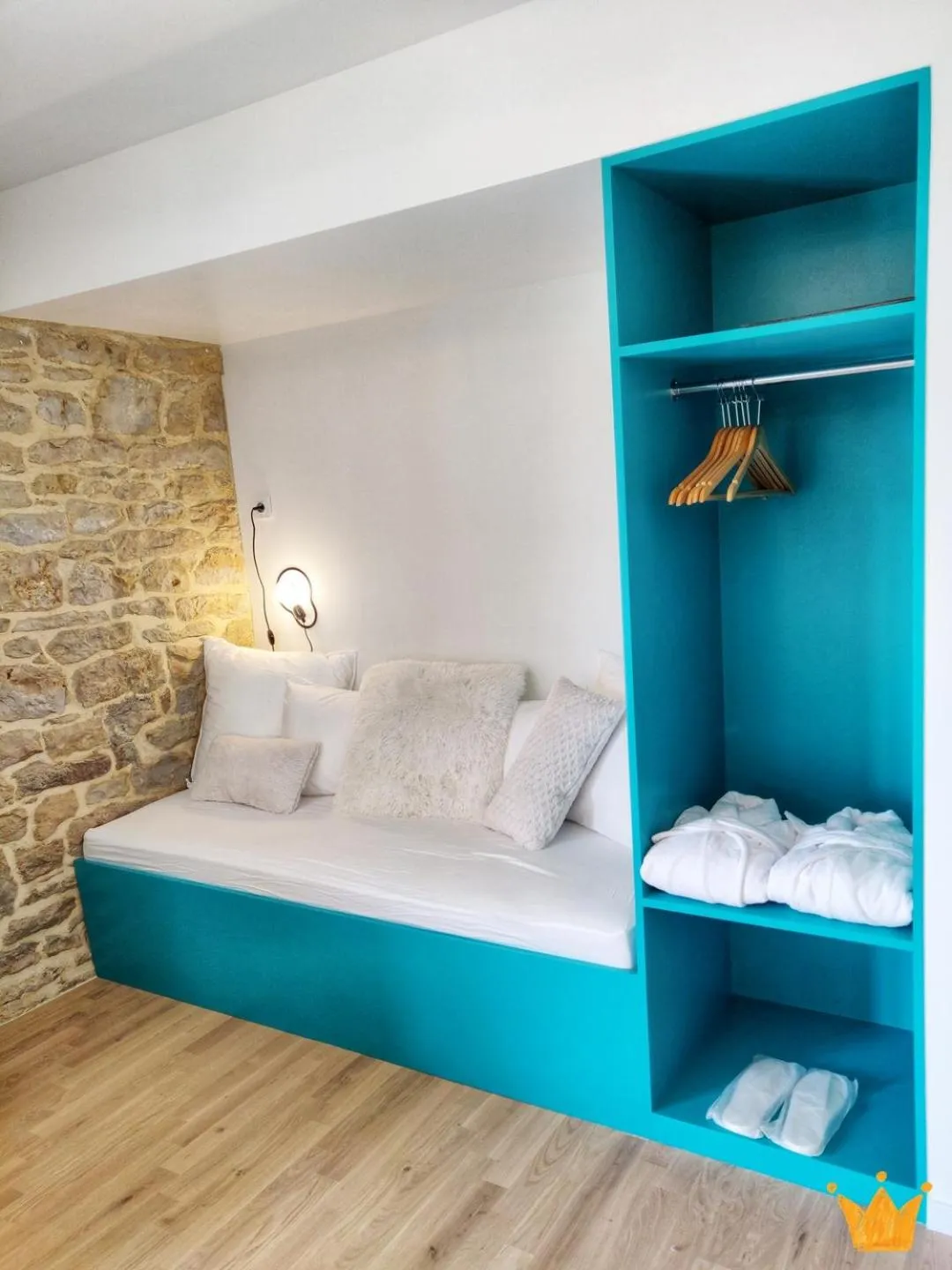 Seating area in Estafête