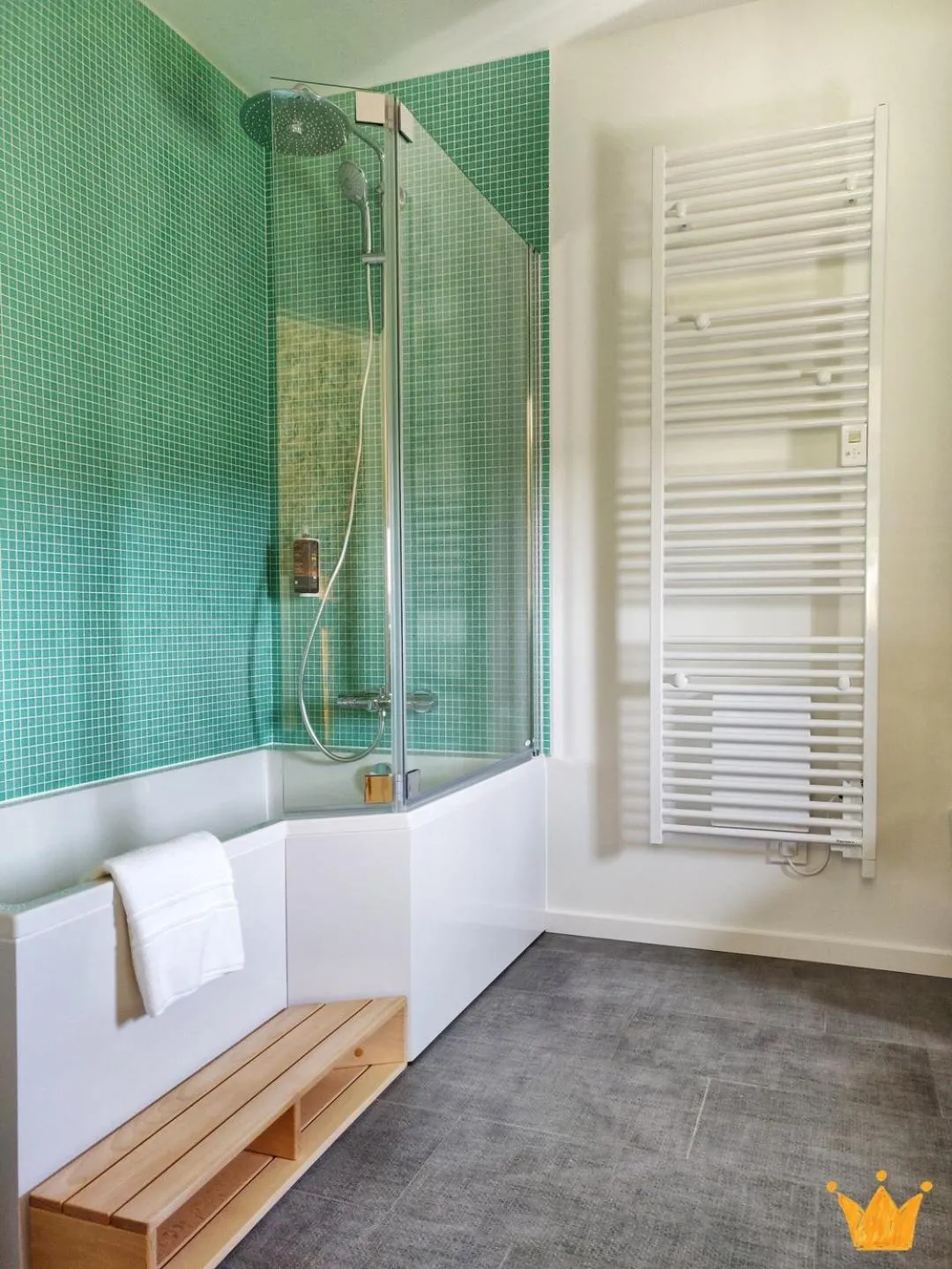 Bathroom in Estafête